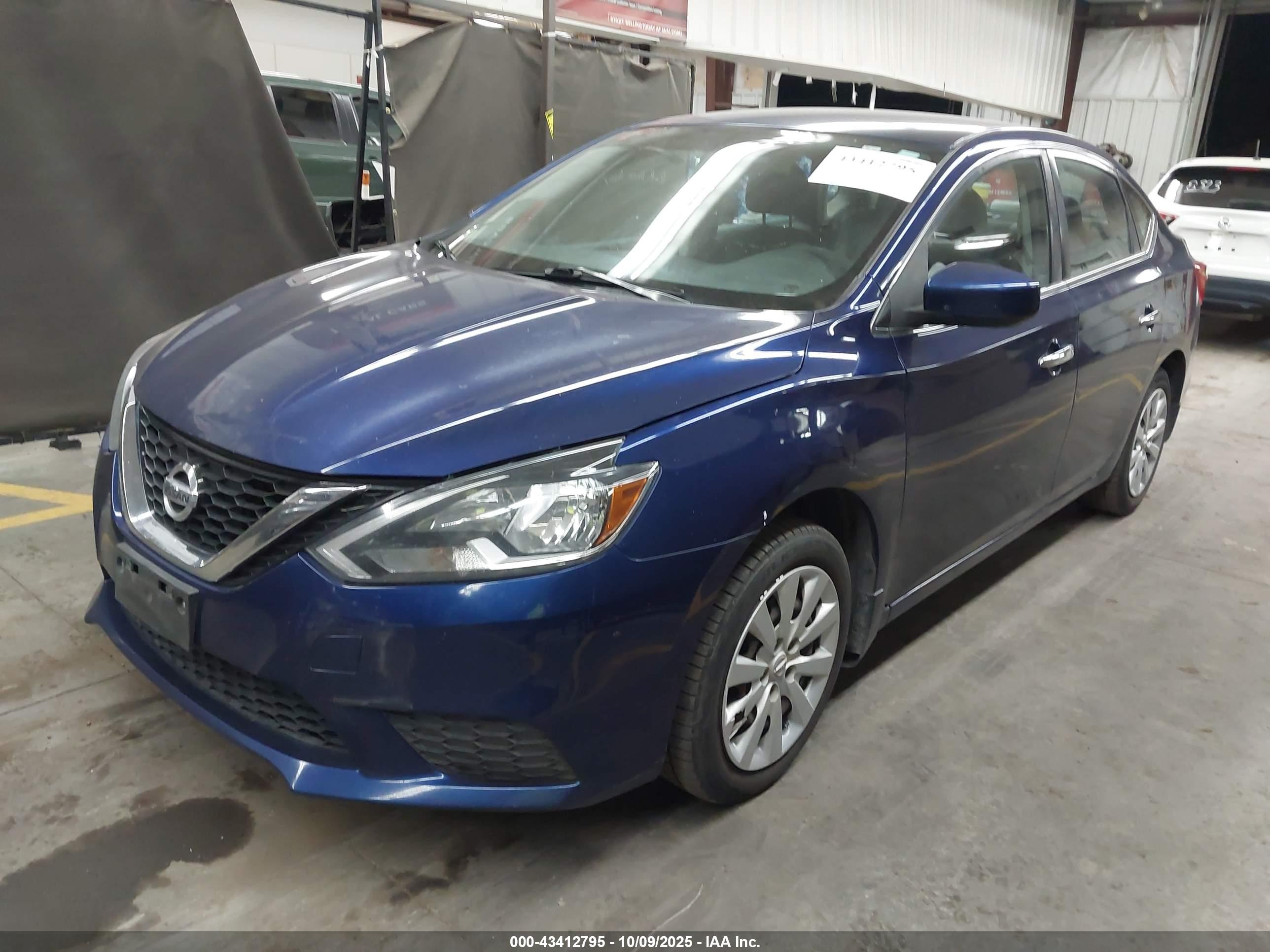 NISSAN SENTRA image 2