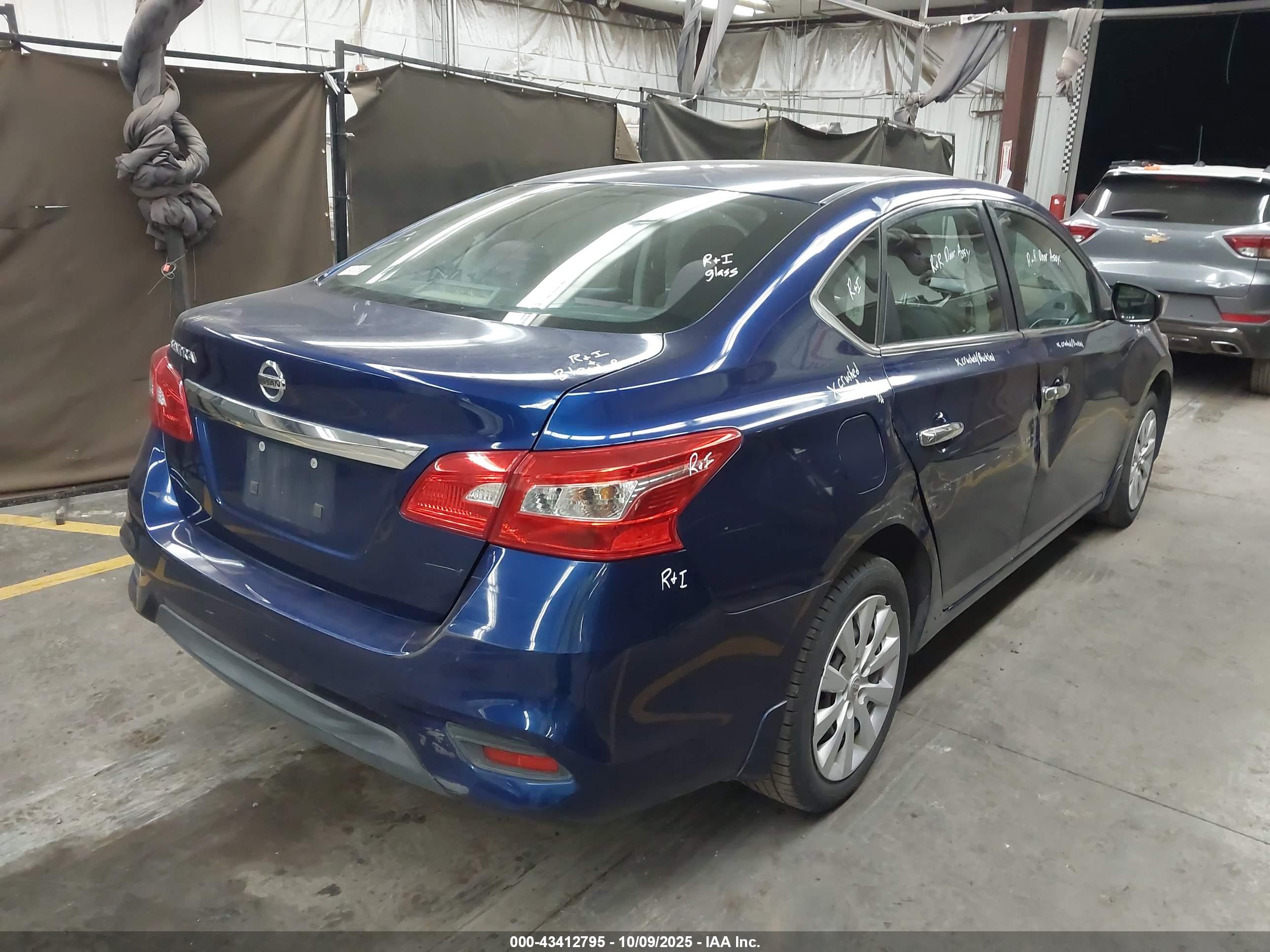 NISSAN SENTRA image 4