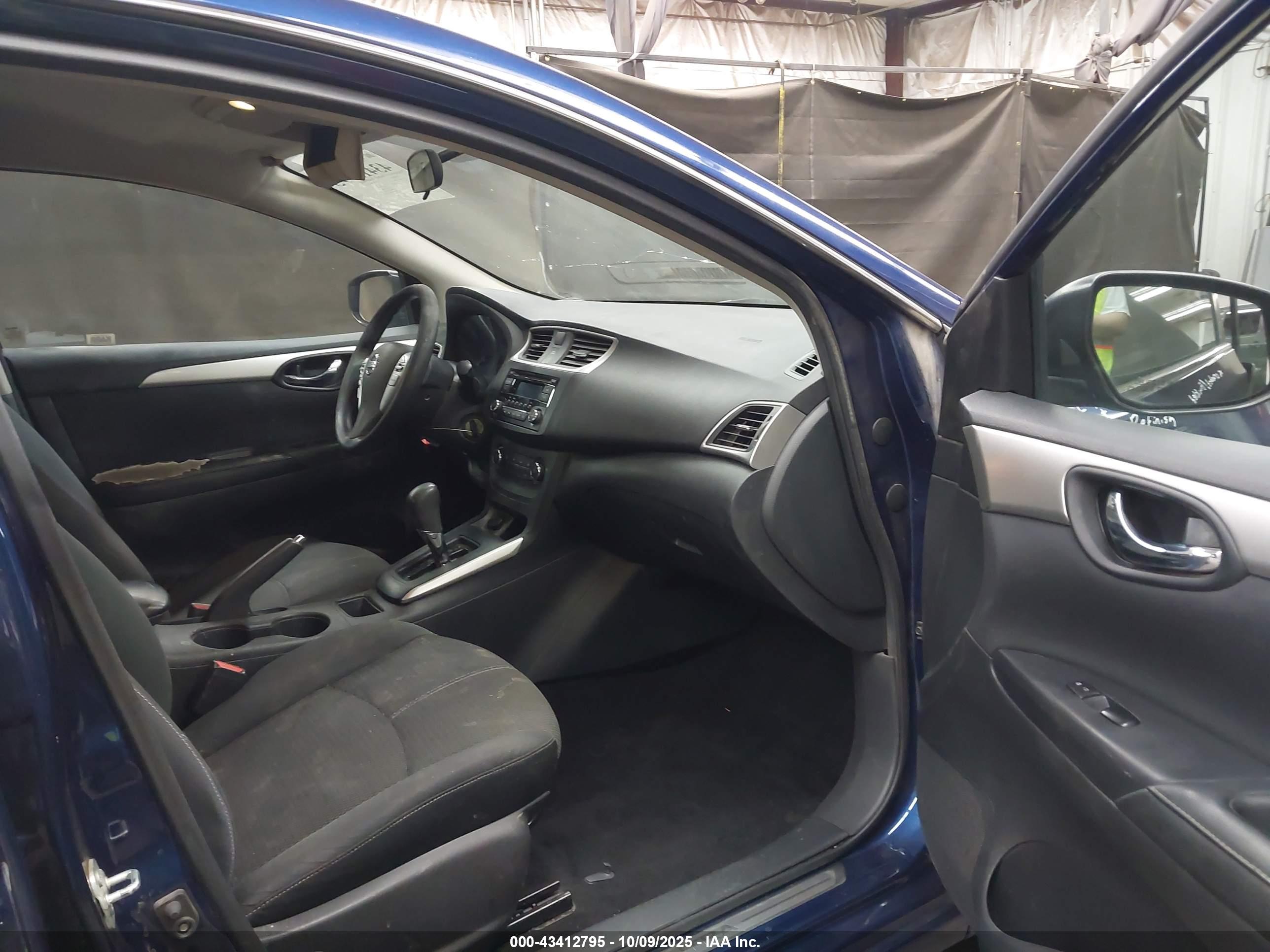 NISSAN SENTRA image 5
