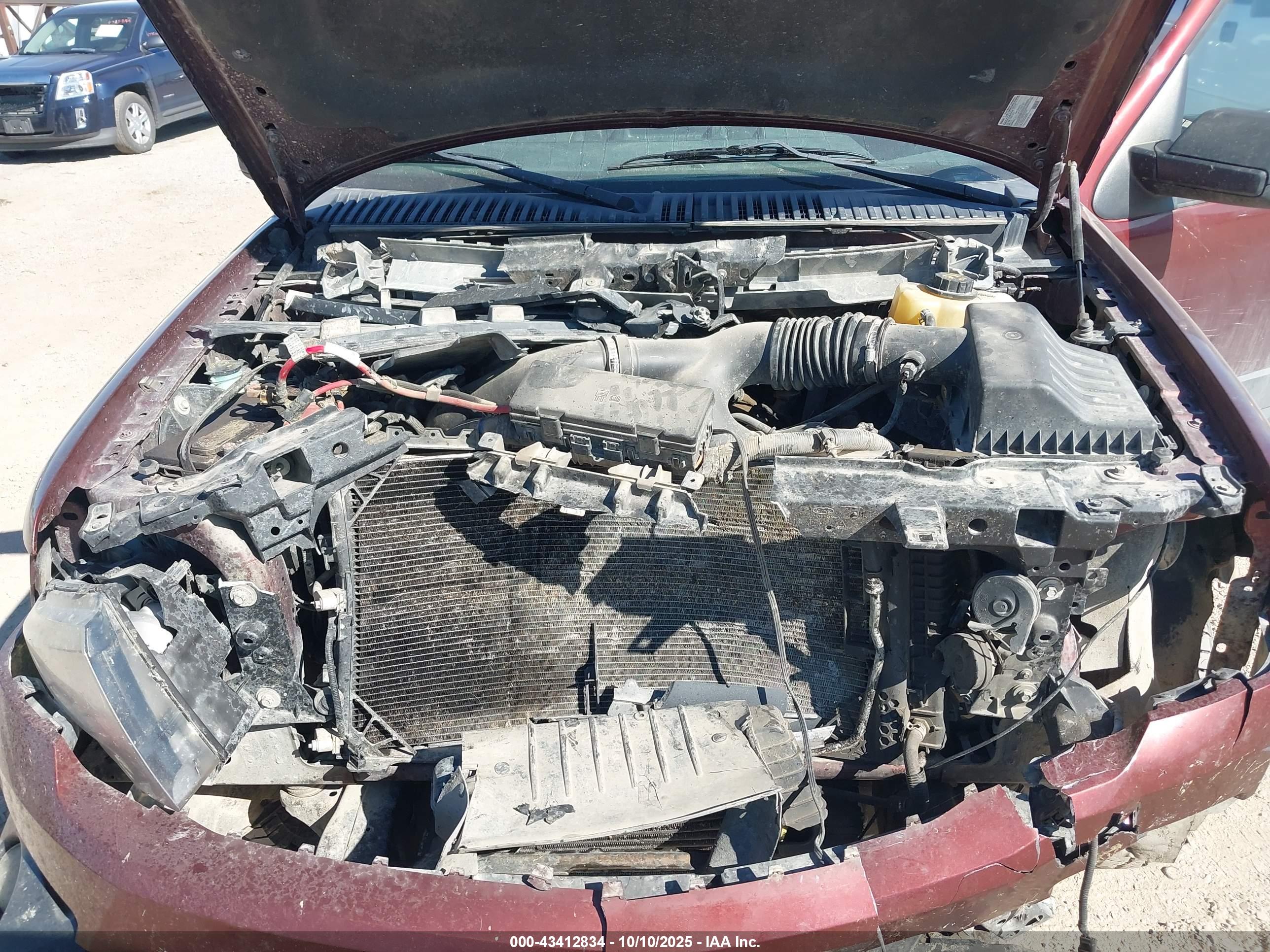 FORD EXPEDITION image 10