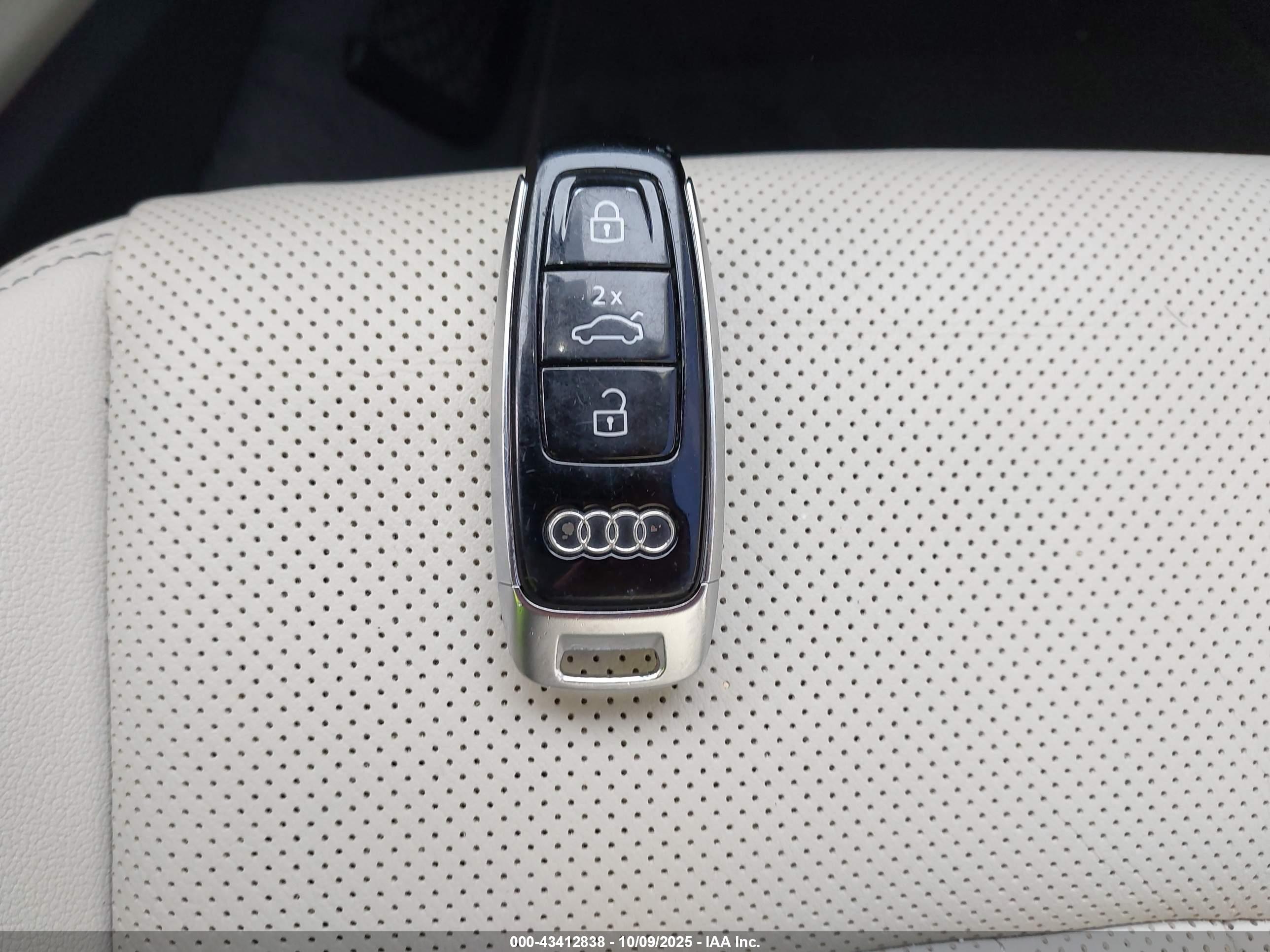 AUDI A6 image 11