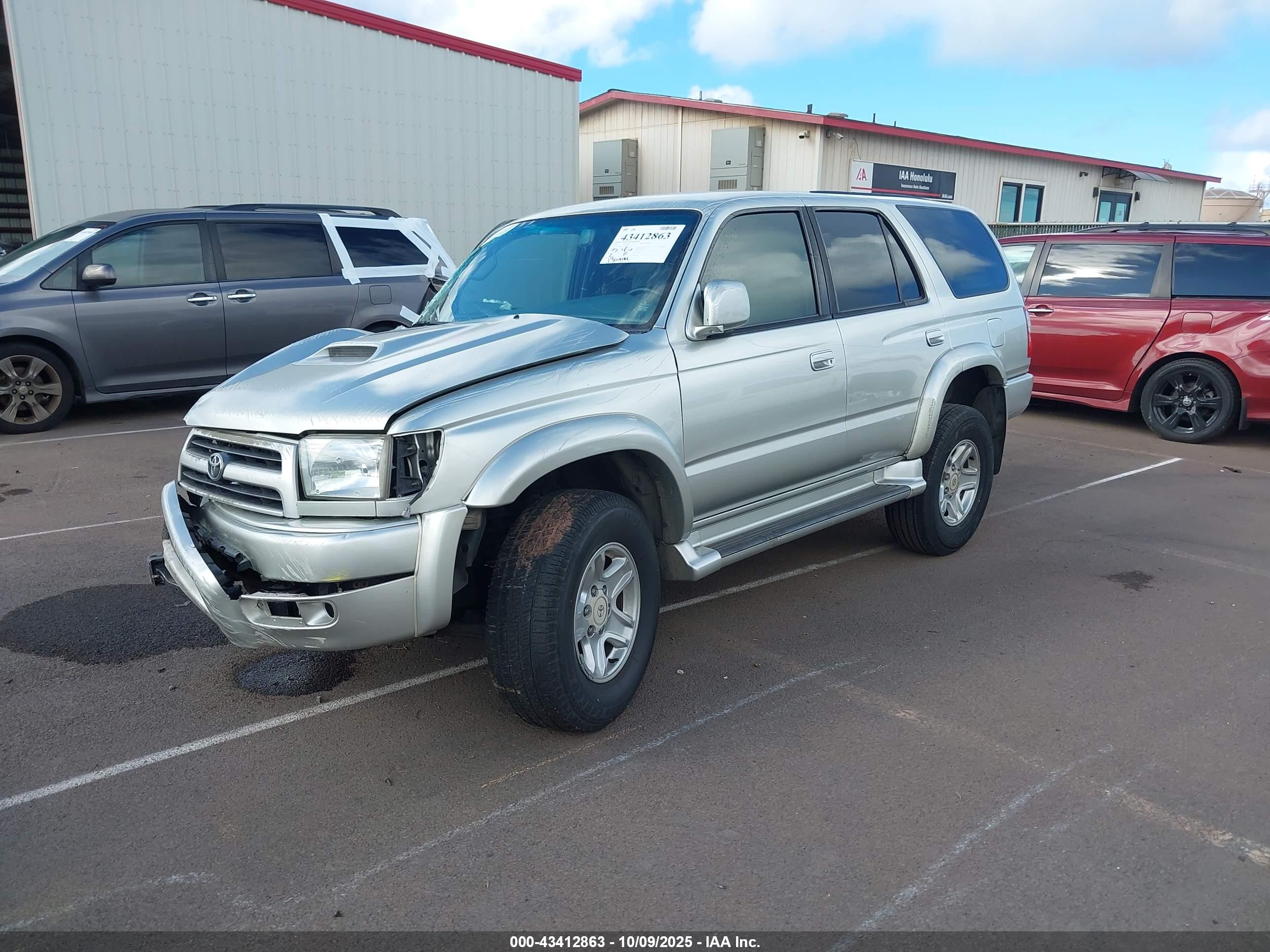 TOYOTA 4RUNNER image 2