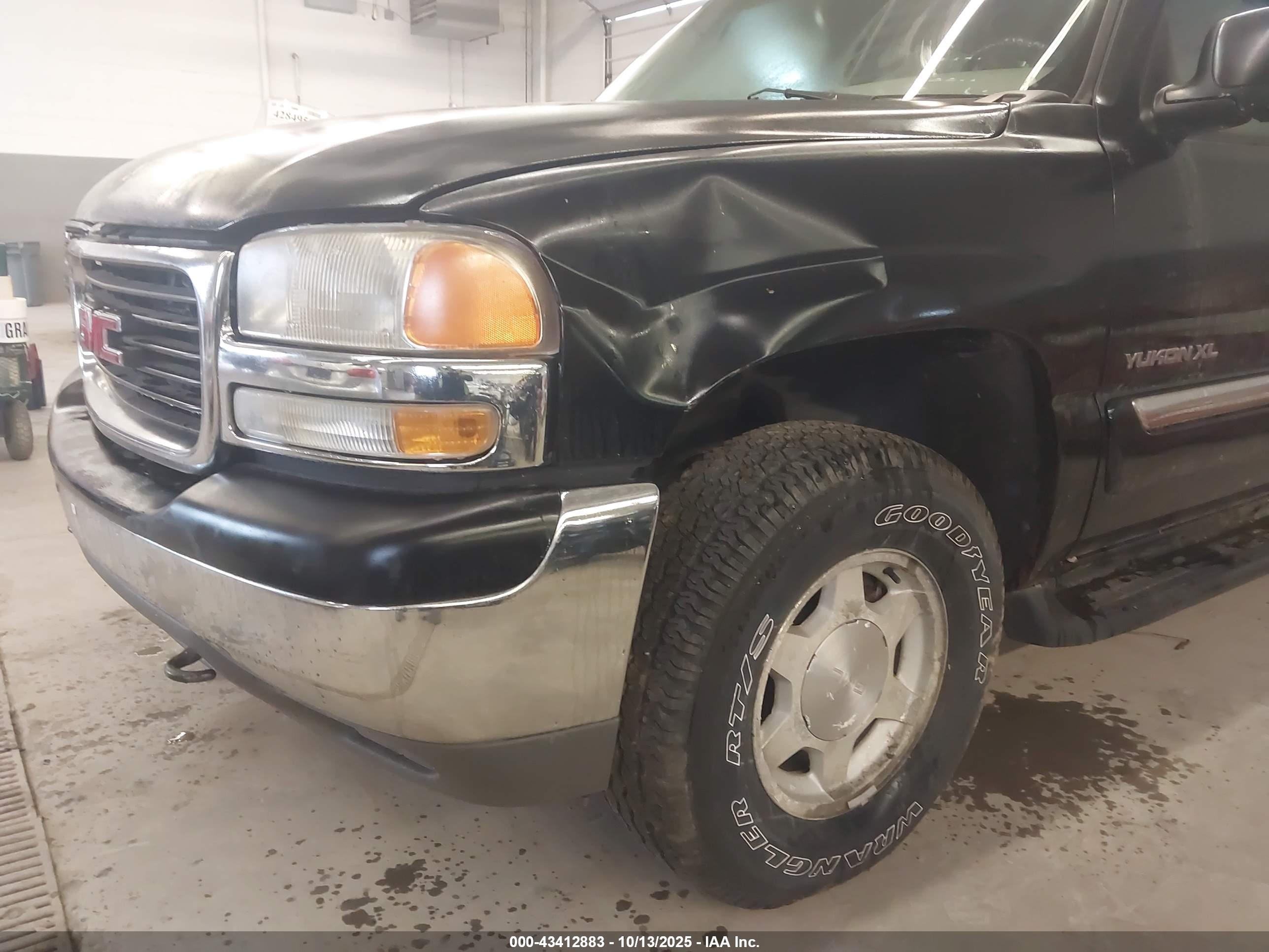 GMC YUKON image 6