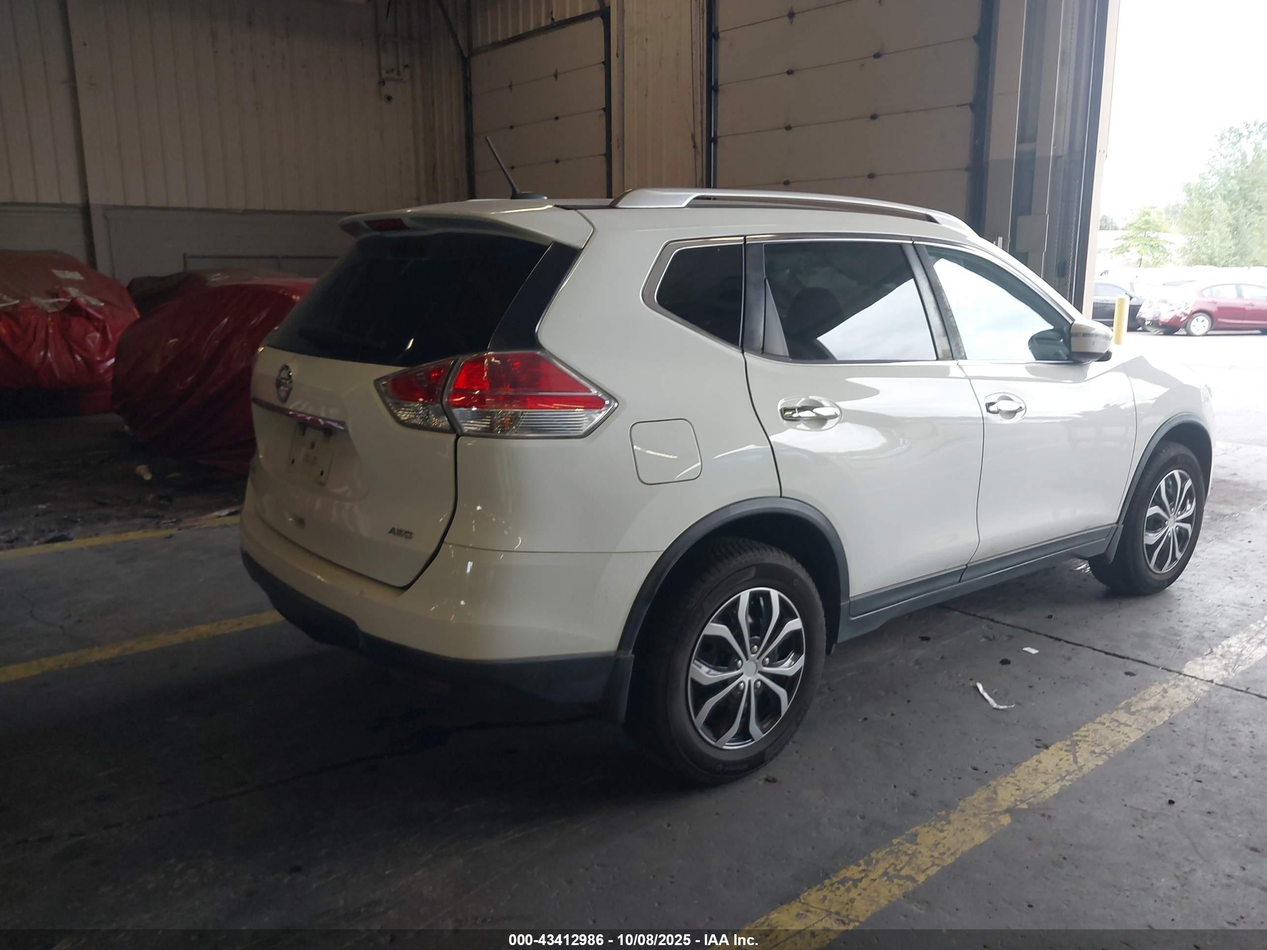 NISSAN ROGUE image 4