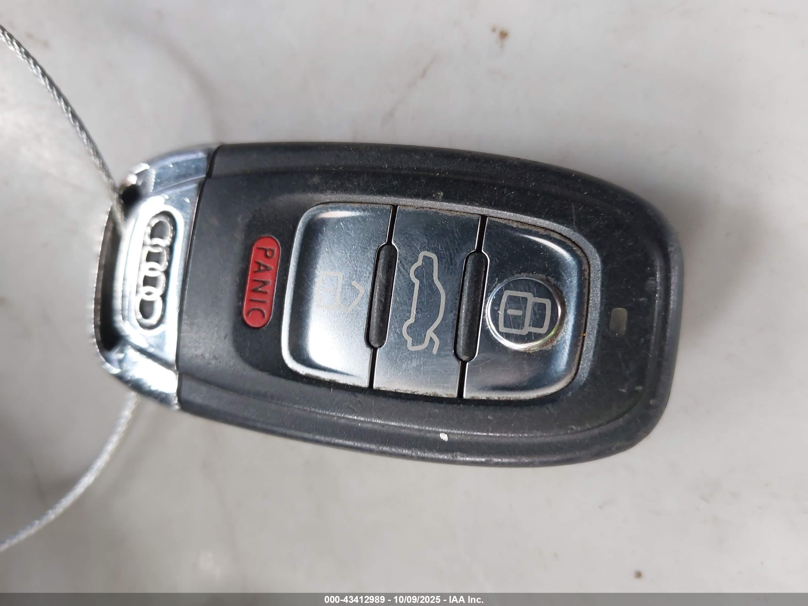 AUDI A6 image 11