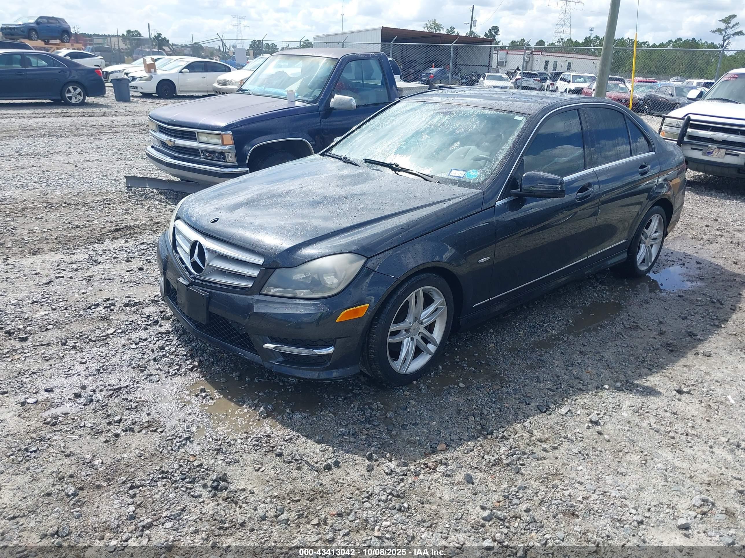 MERCEDES-BENZ C image 2