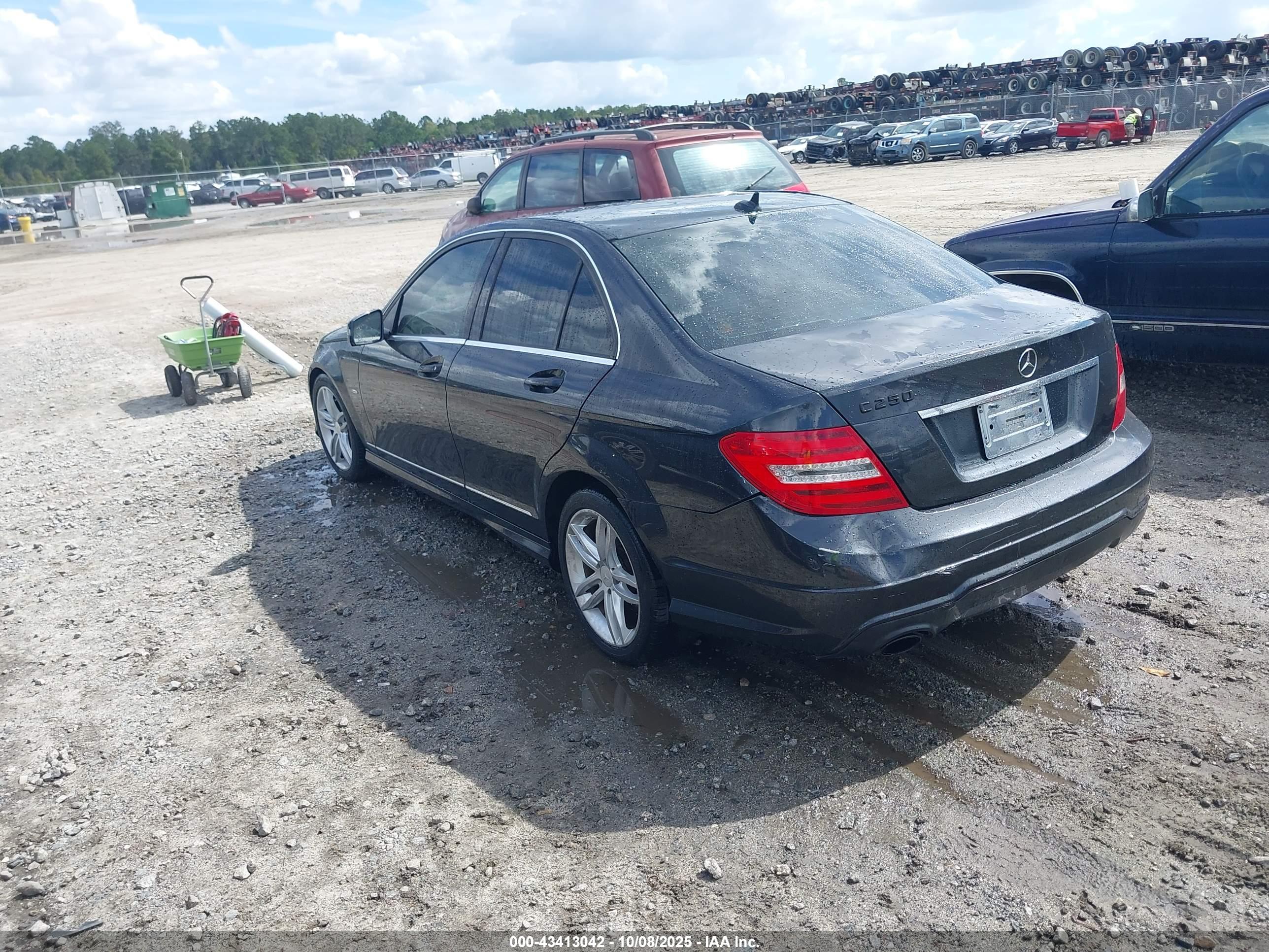 MERCEDES-BENZ C image 3