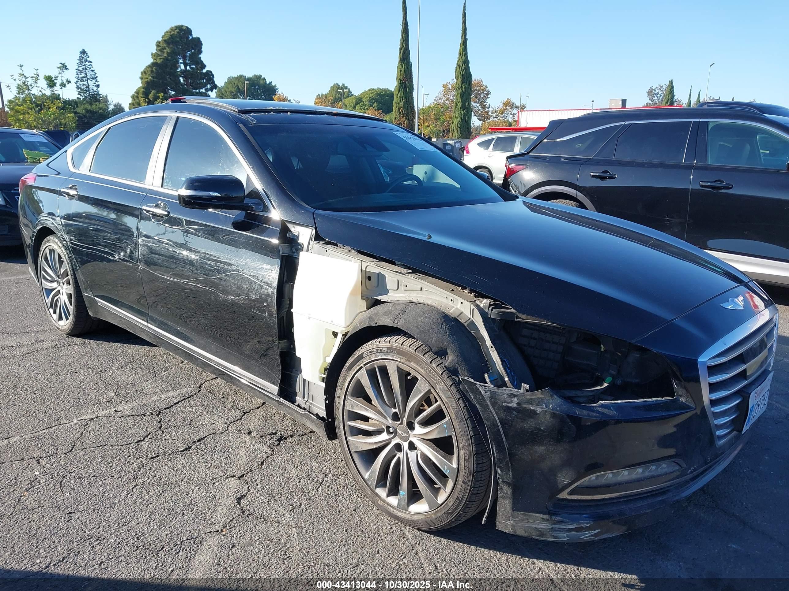 HYUNDAI GENESIS image 6