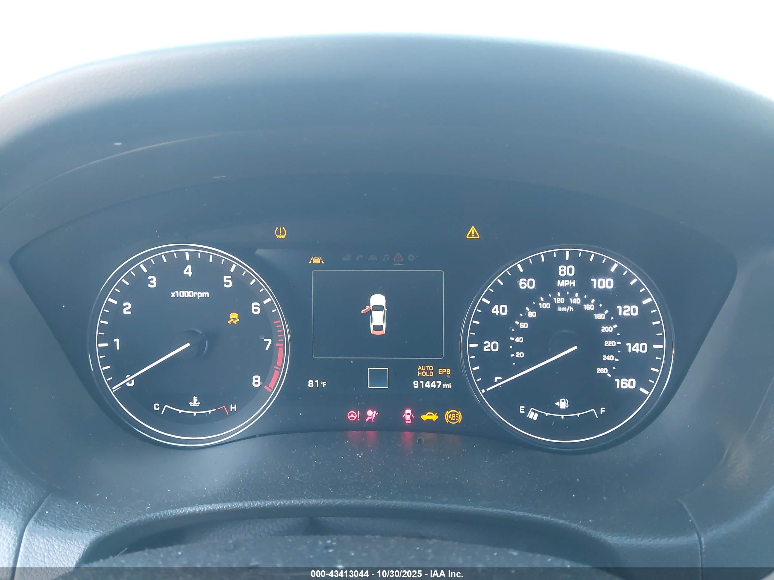 HYUNDAI GENESIS image 7