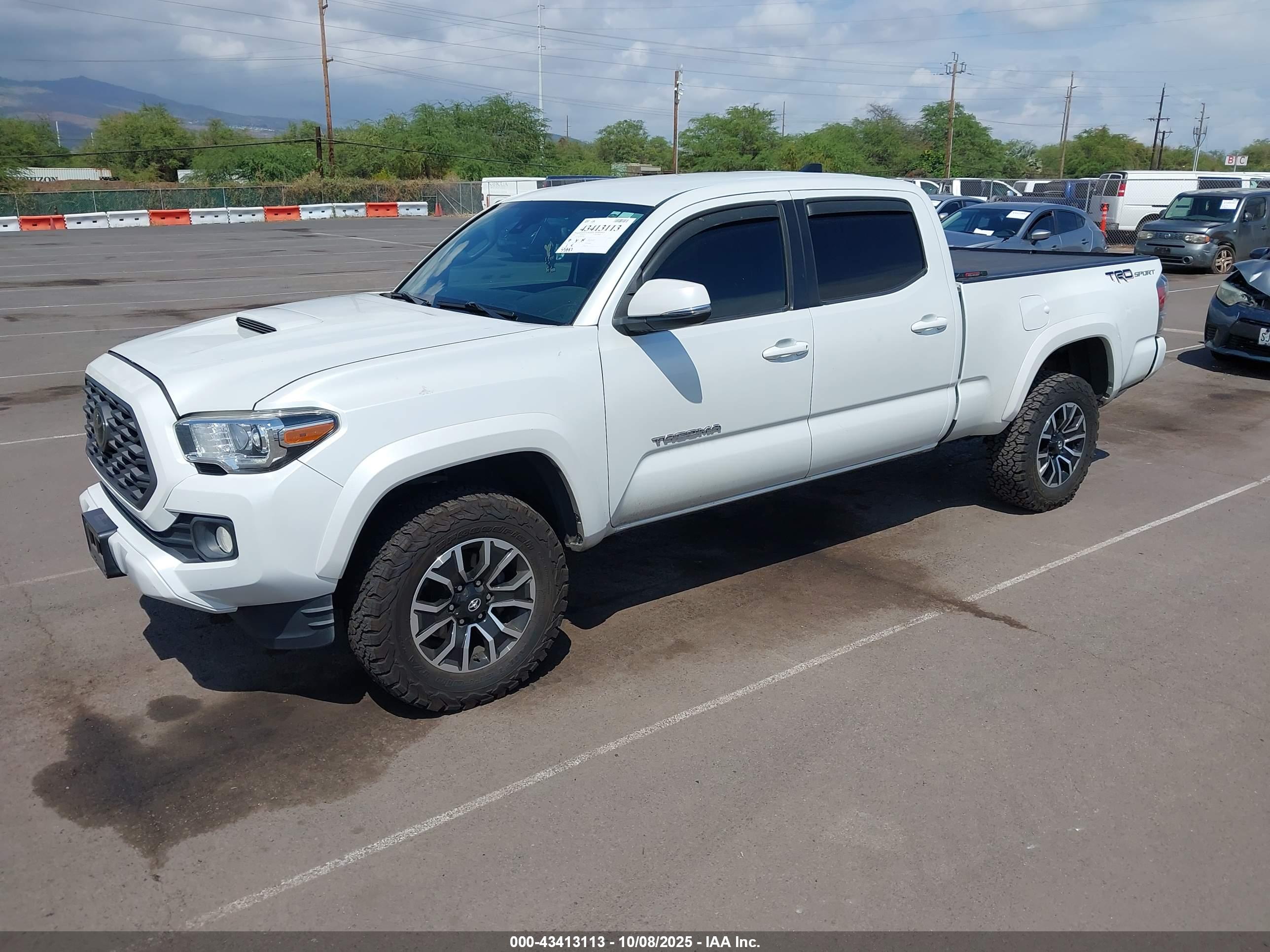TOYOTA TACOMA image 2