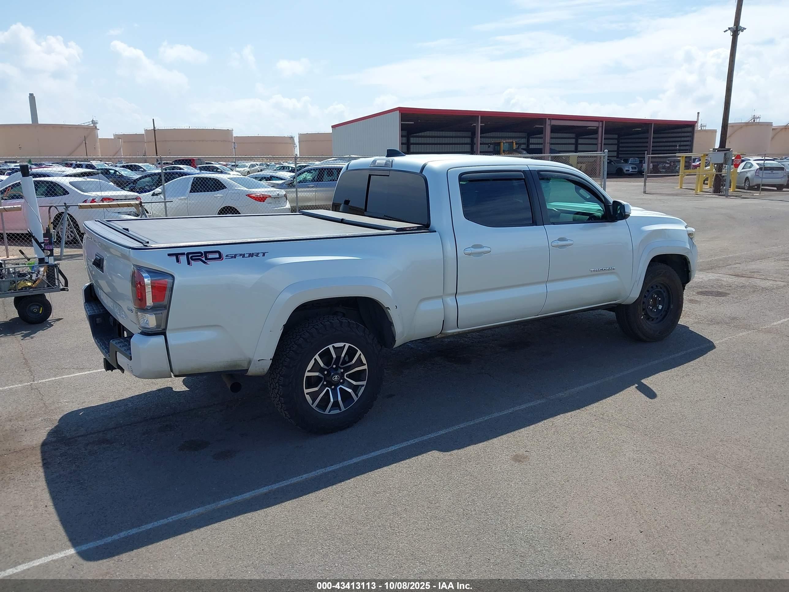 TOYOTA TACOMA image 4