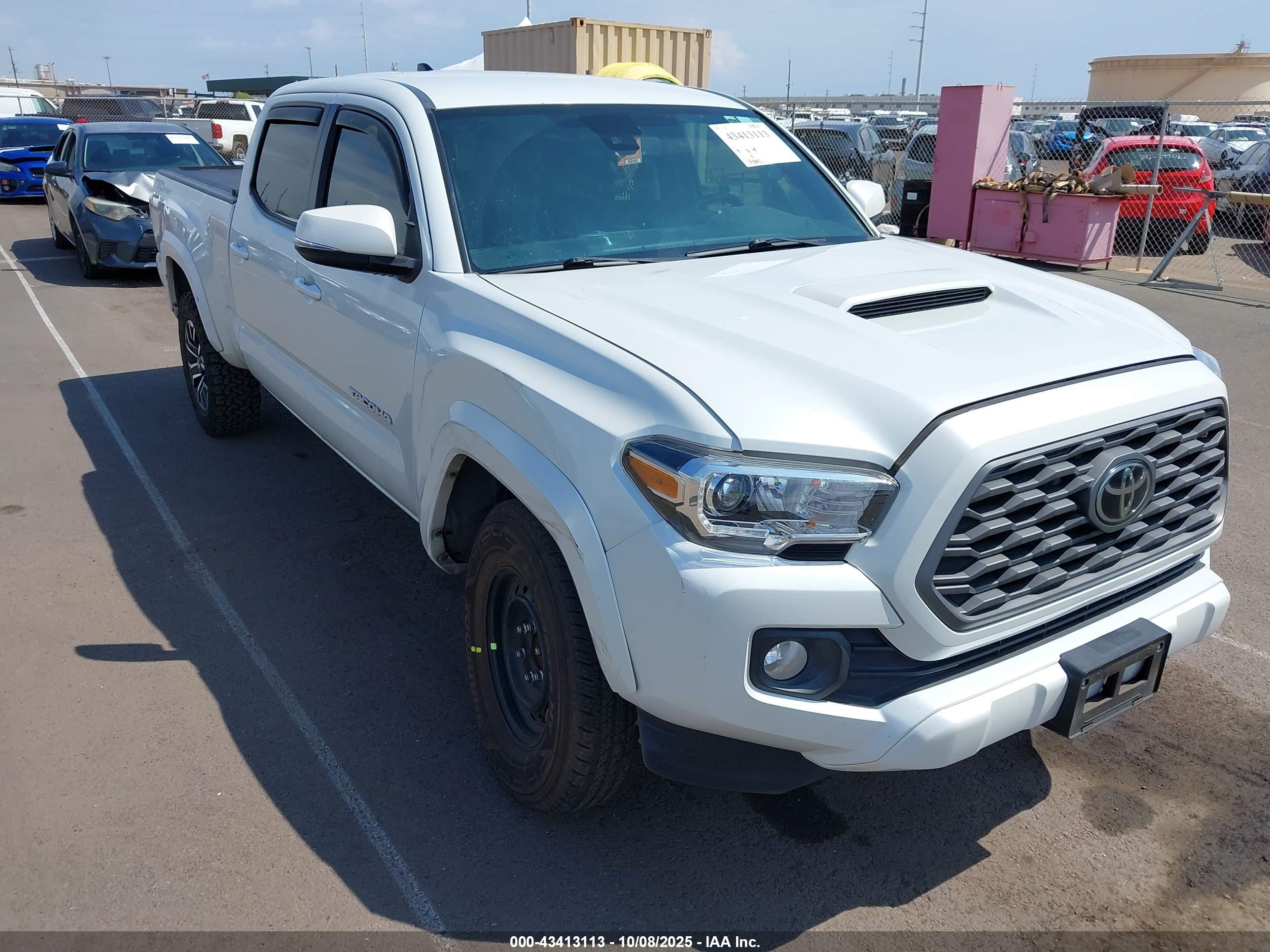 TOYOTA TACOMA image 6