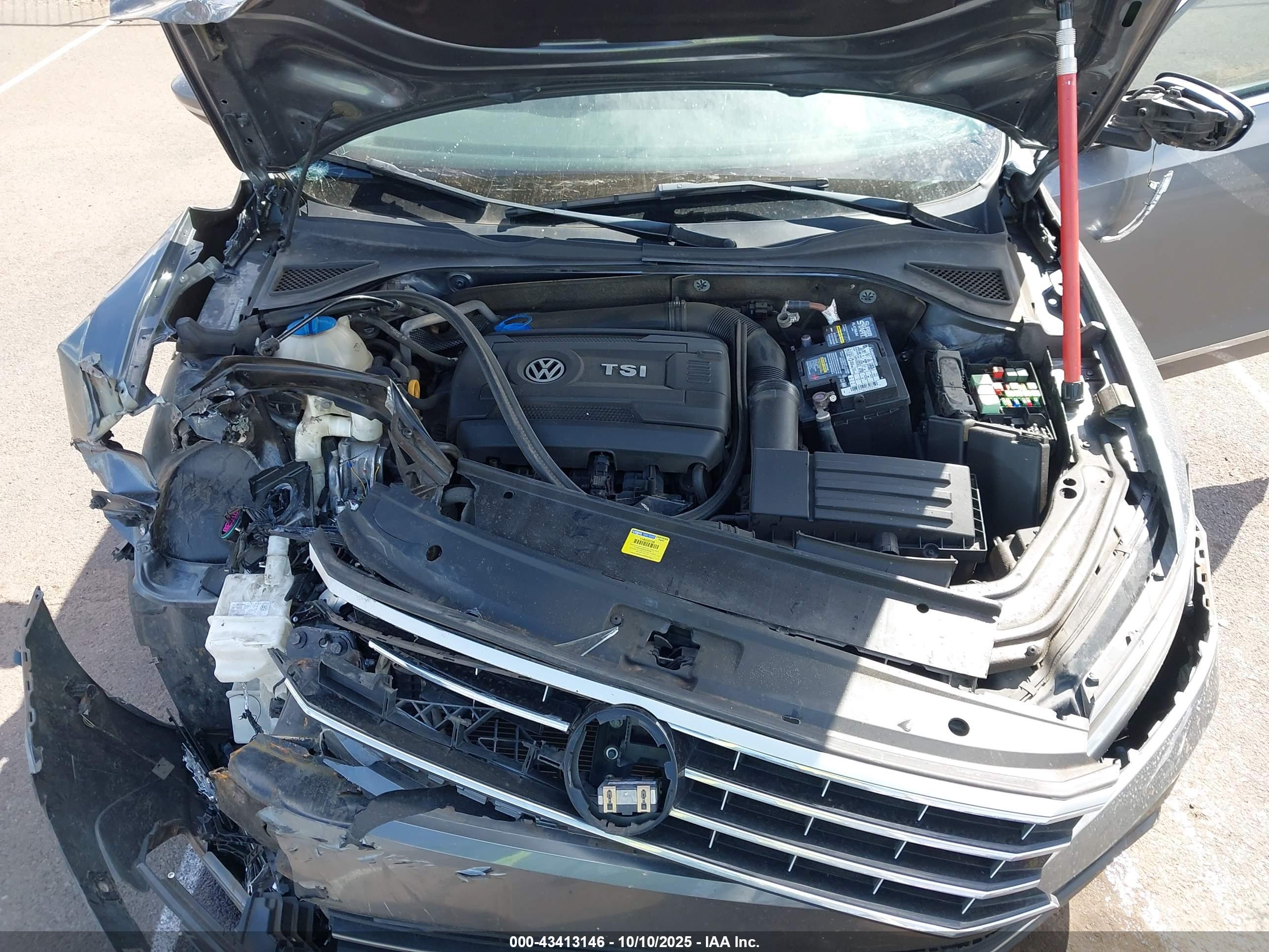 VOLKSWAGEN PASSAT image 10