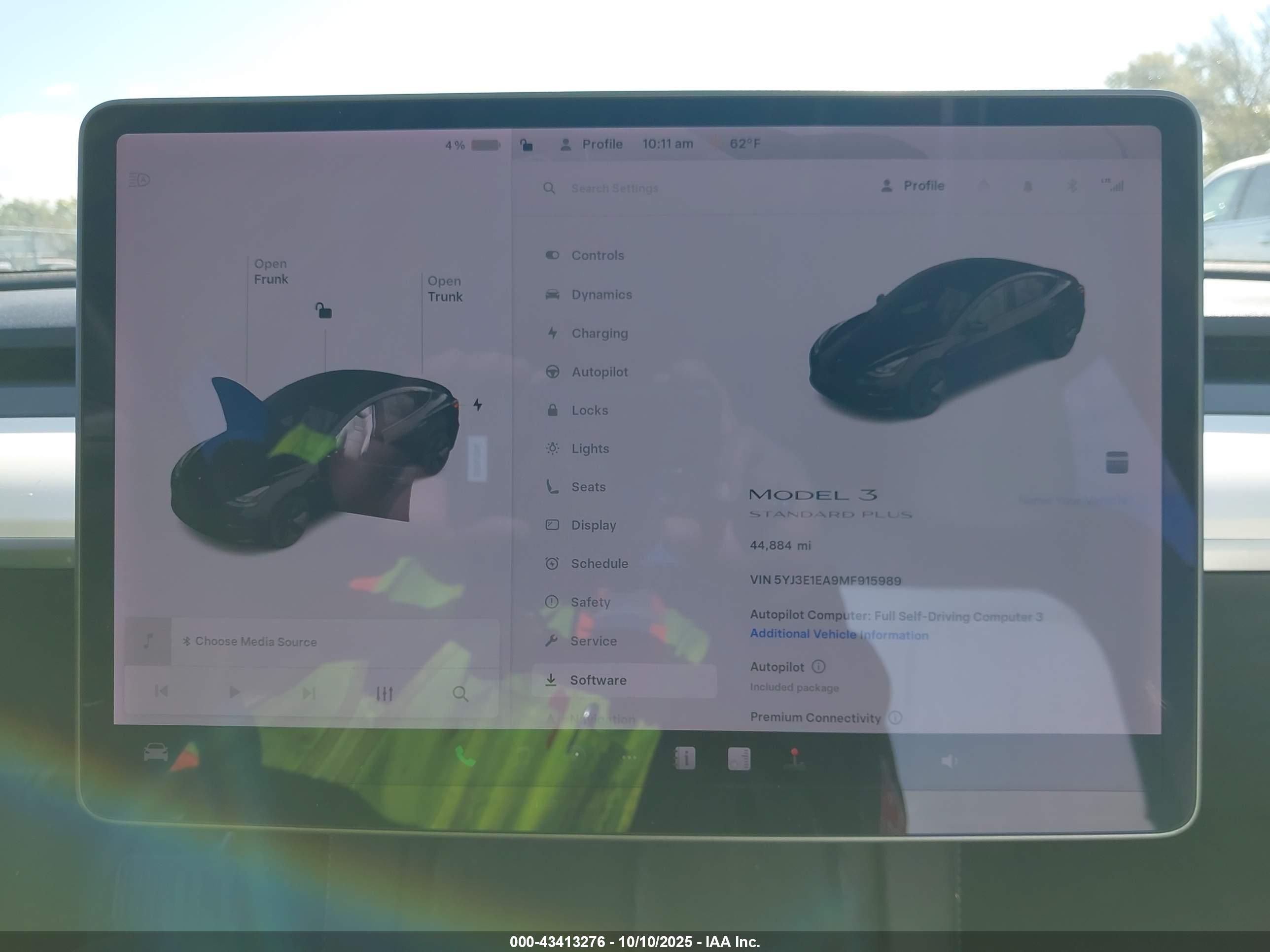 TESLA MODEL image 7