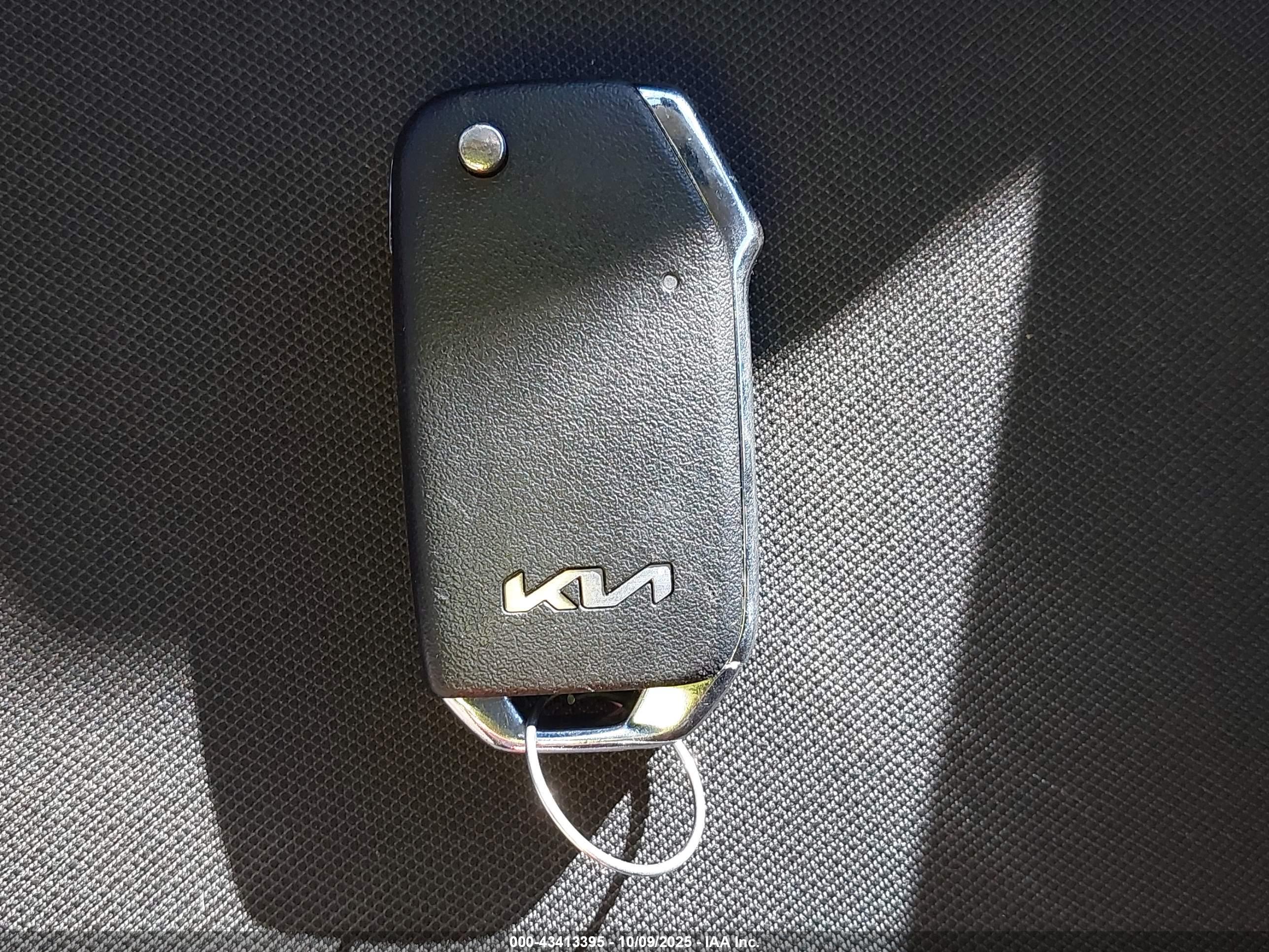 KIA SPORTAGE image 11