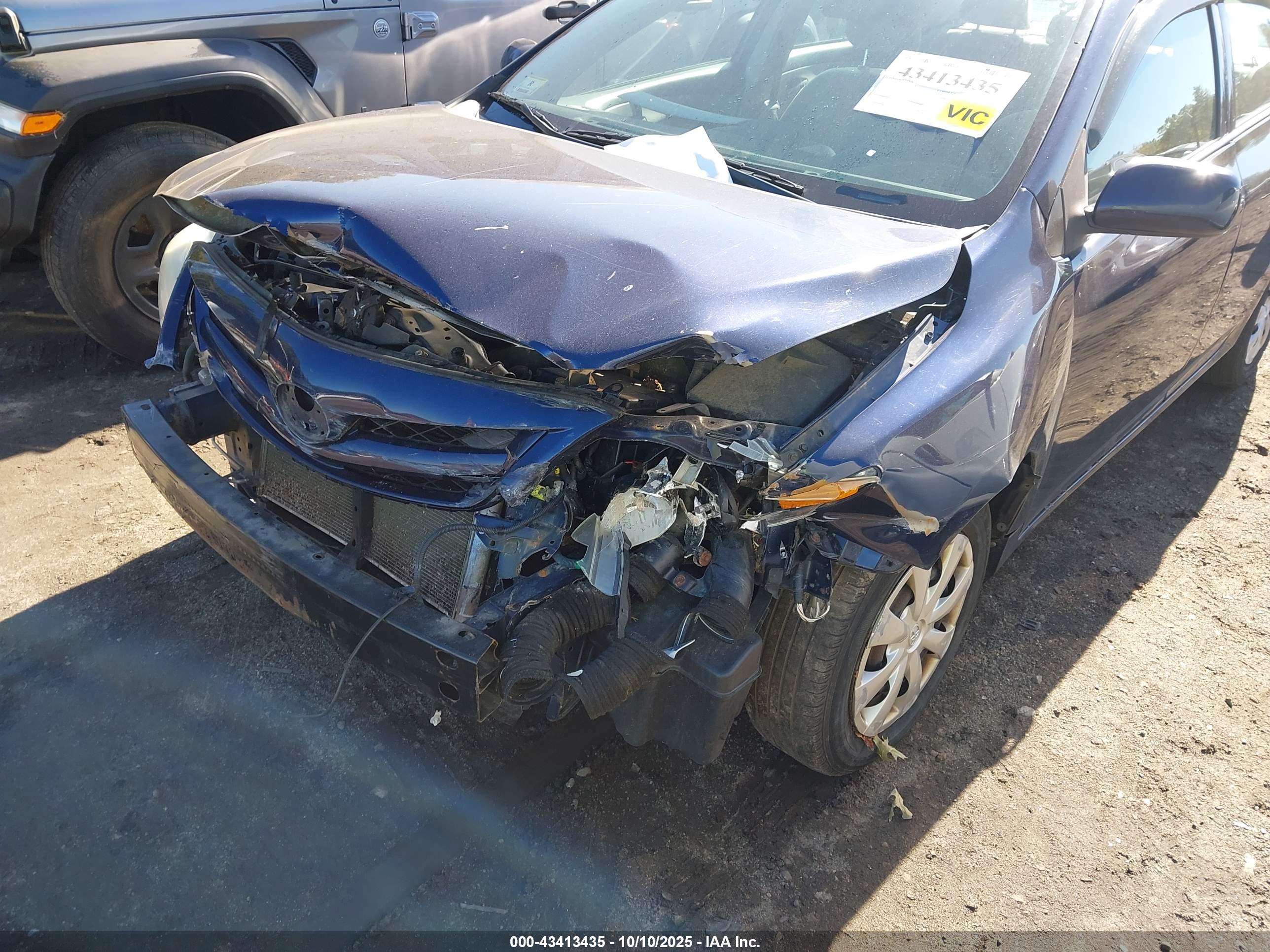 TOYOTA COROLLA image 6