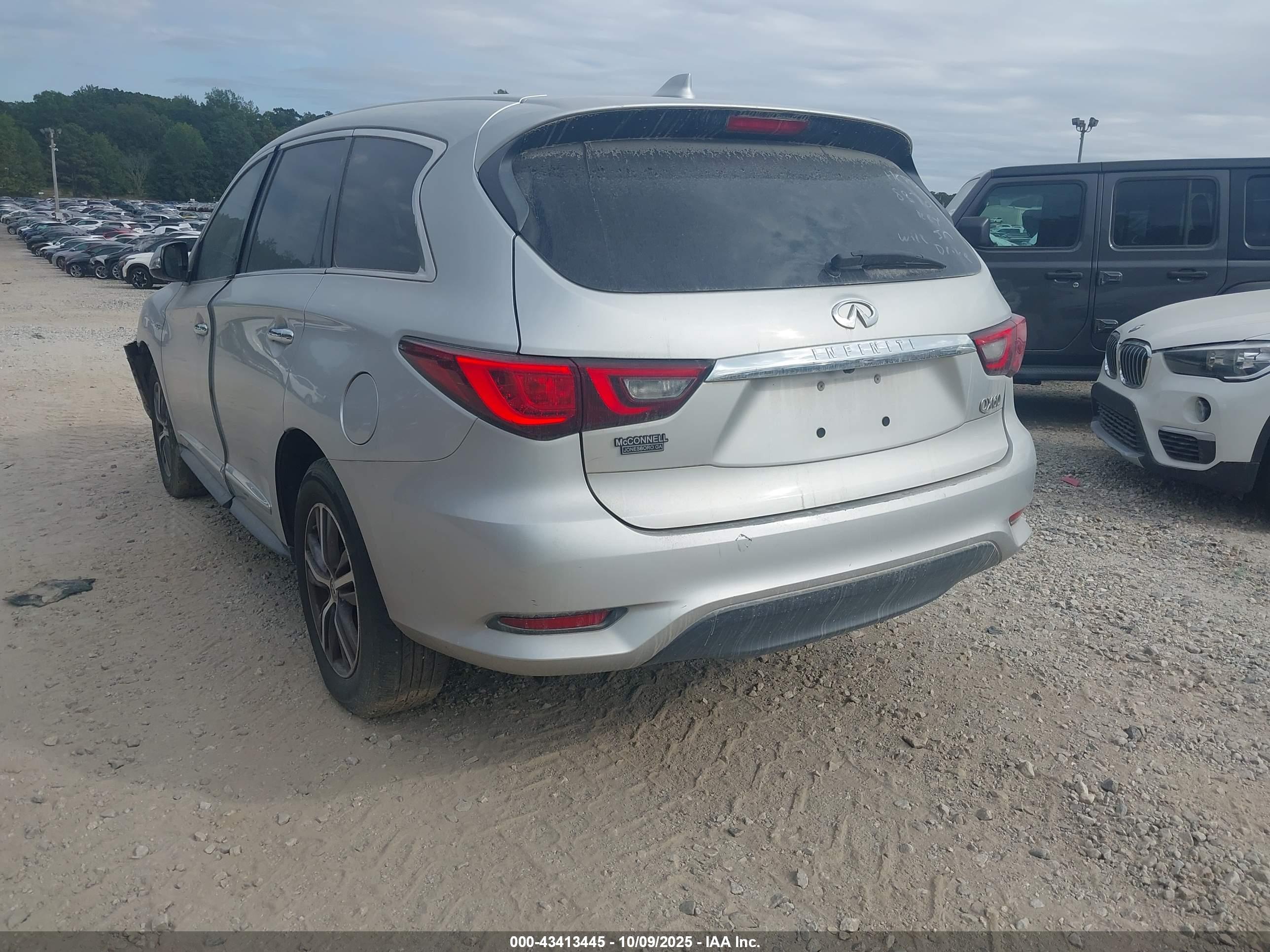 INFINITI QX60 image 3