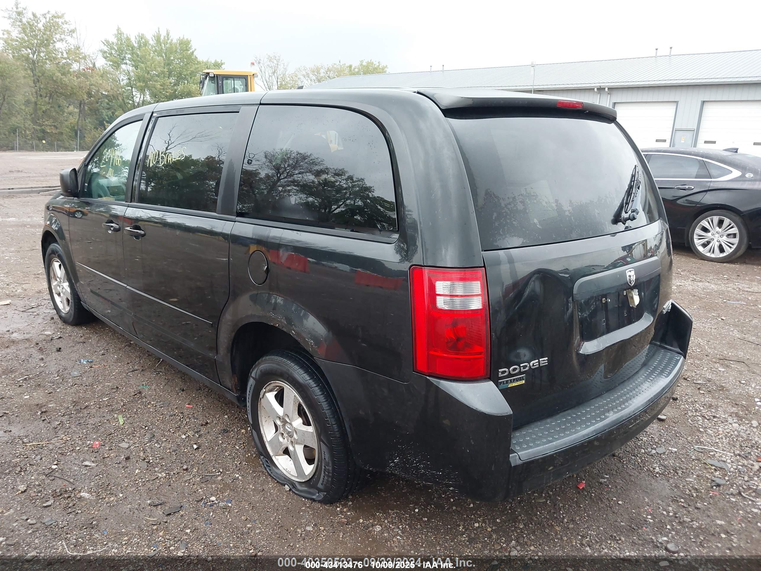 DODGE GRAND image 3