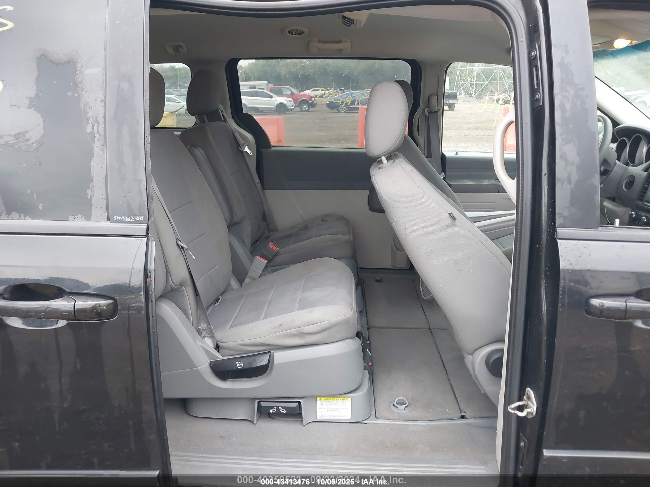 DODGE GRAND image 8