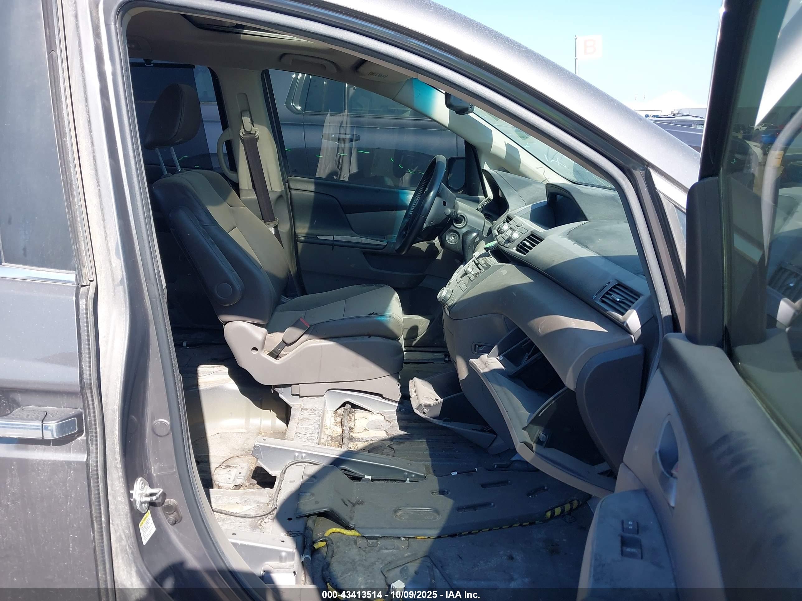 HONDA ODYSSEY image 5