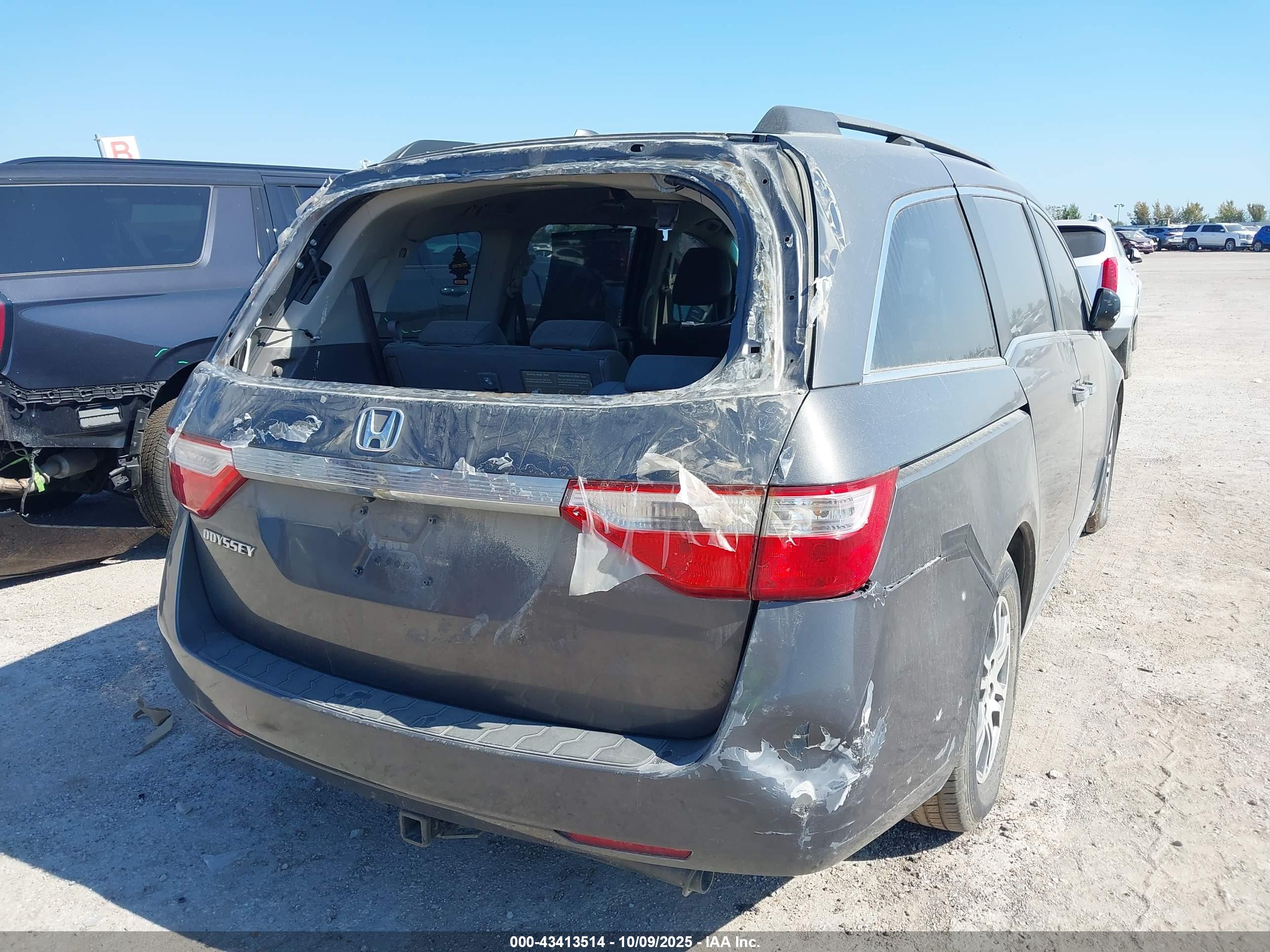 HONDA ODYSSEY image 6