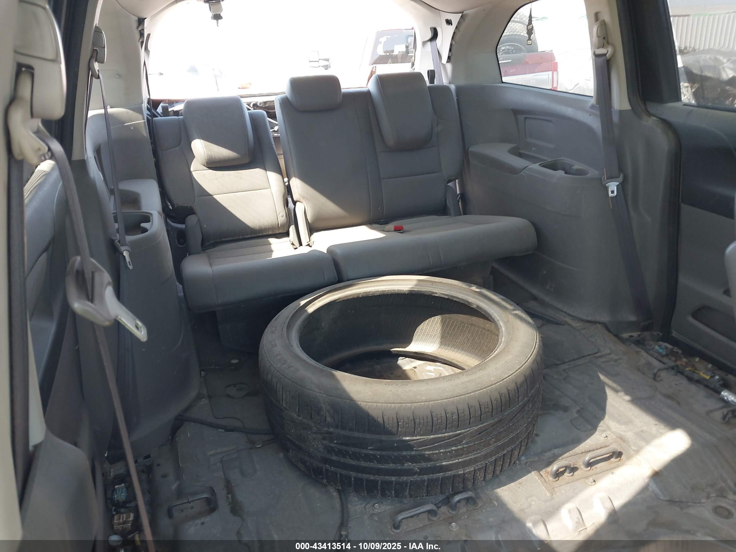 HONDA ODYSSEY image 8