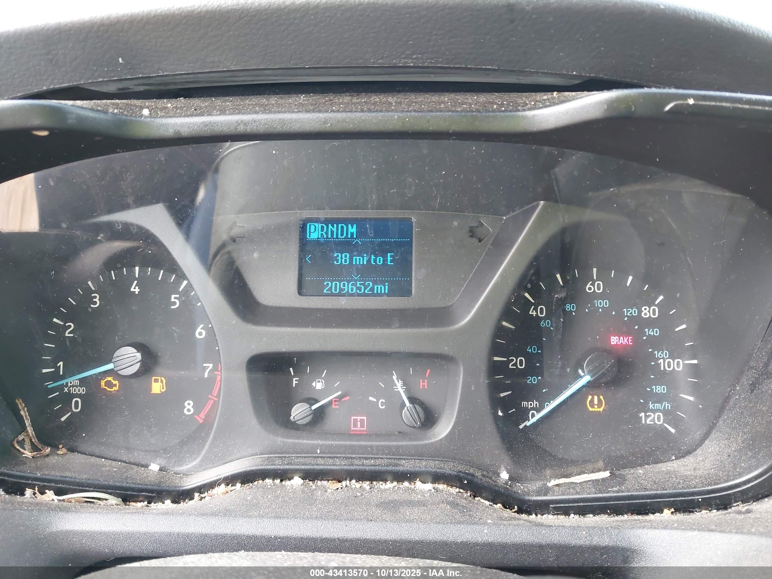 FORD TRANSIT-250 image 7