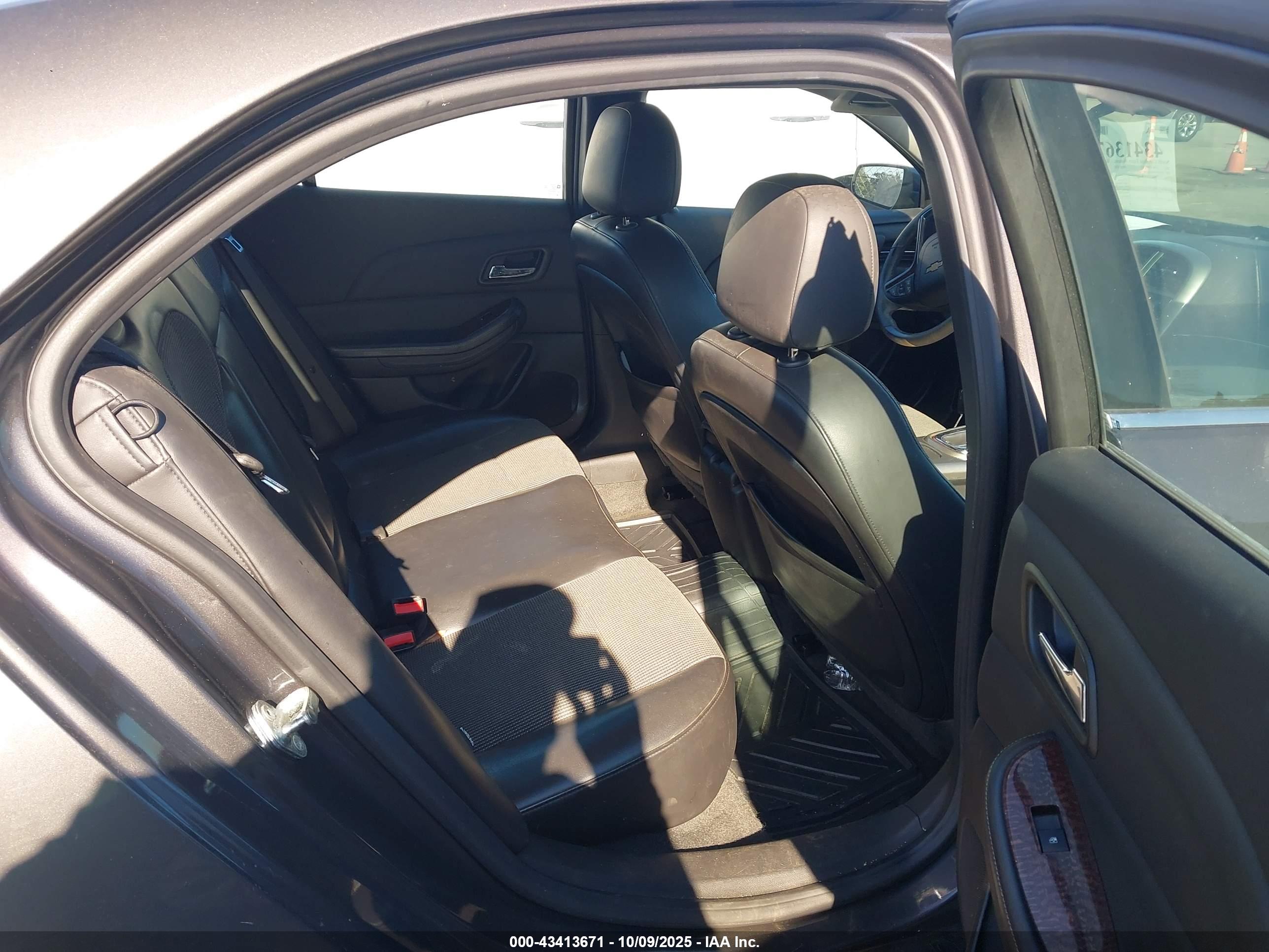 CHEVROLET MALIBU image 8
