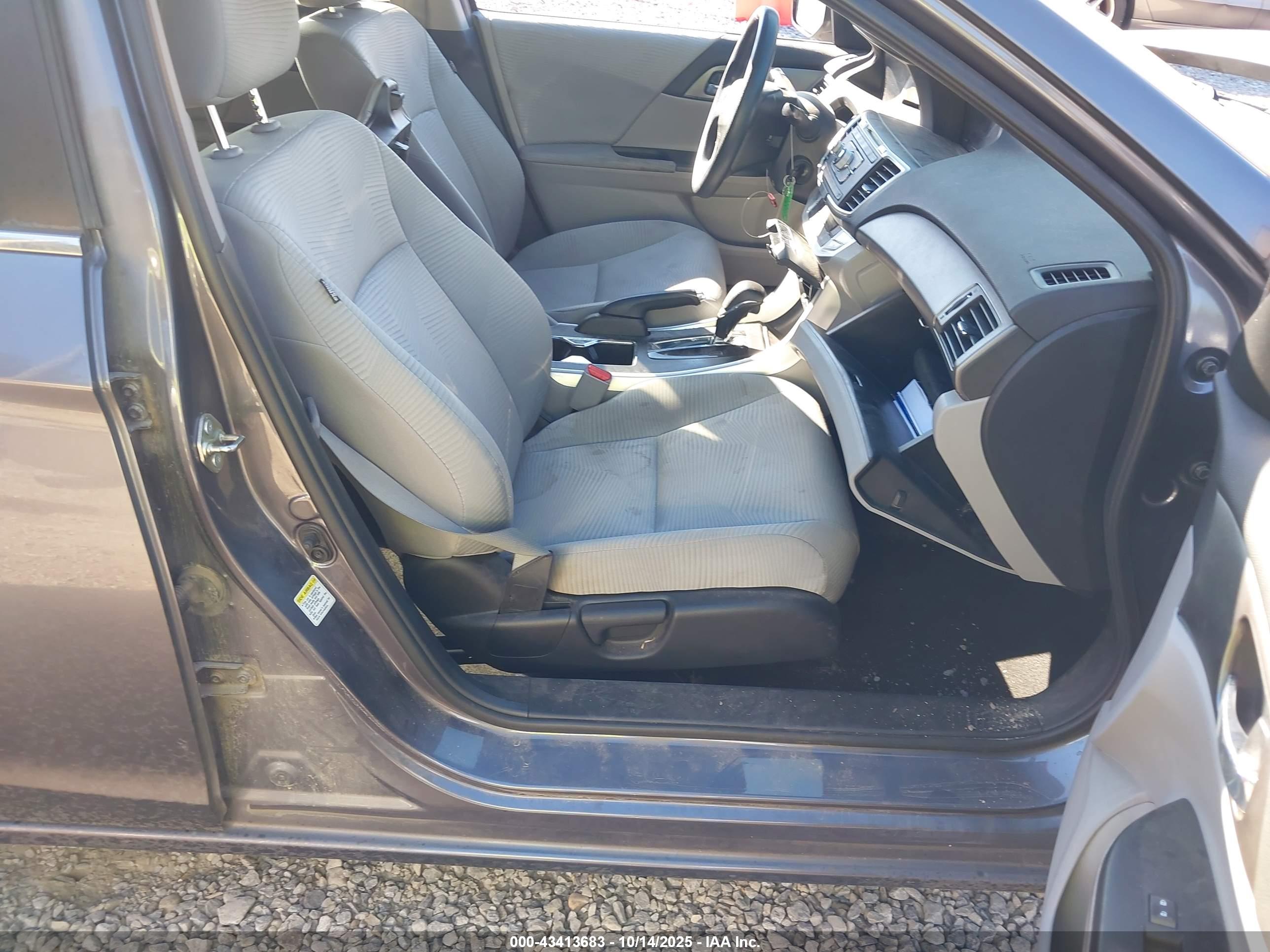 HONDA ACCORD image 5
