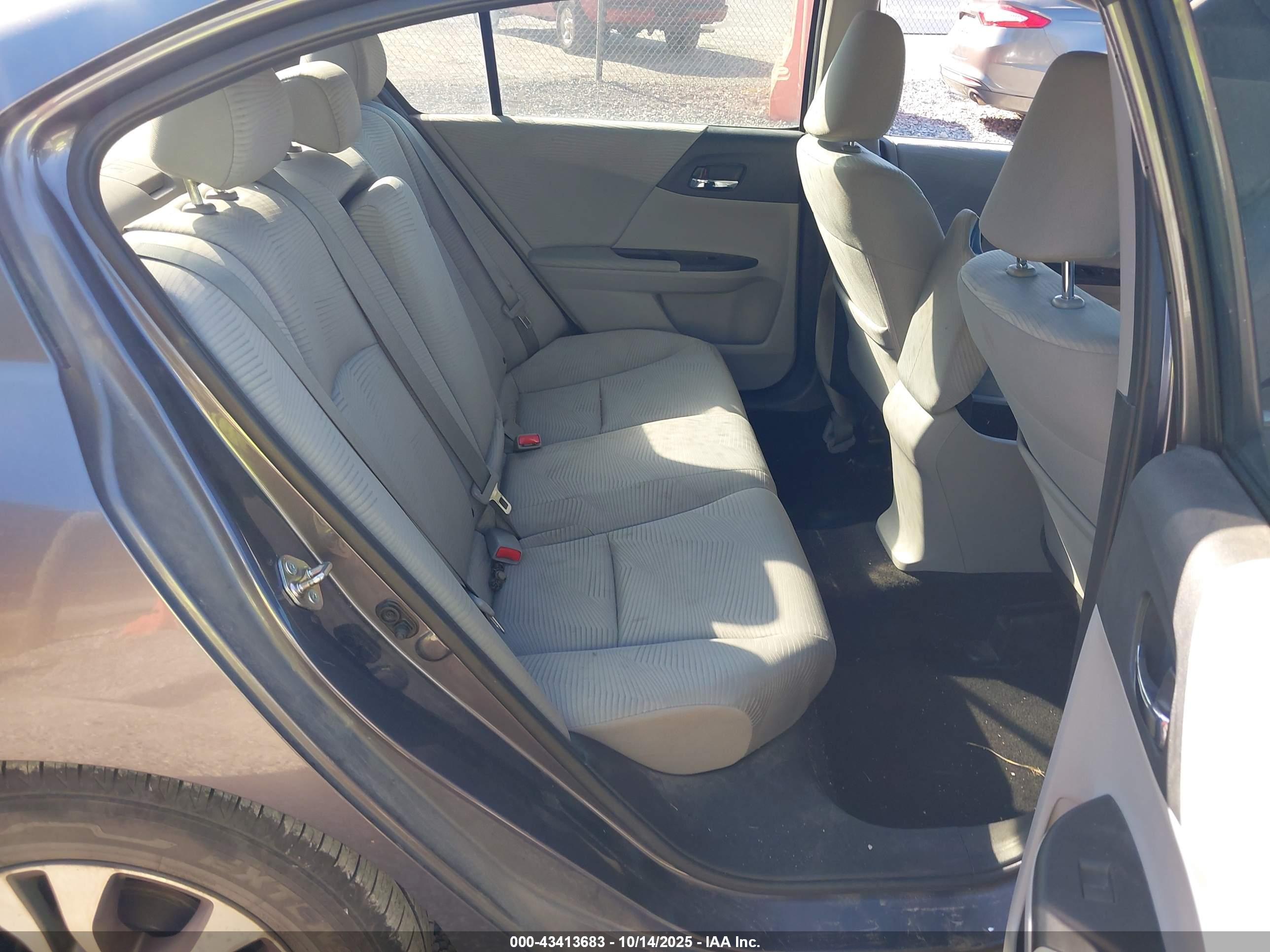 HONDA ACCORD image 8