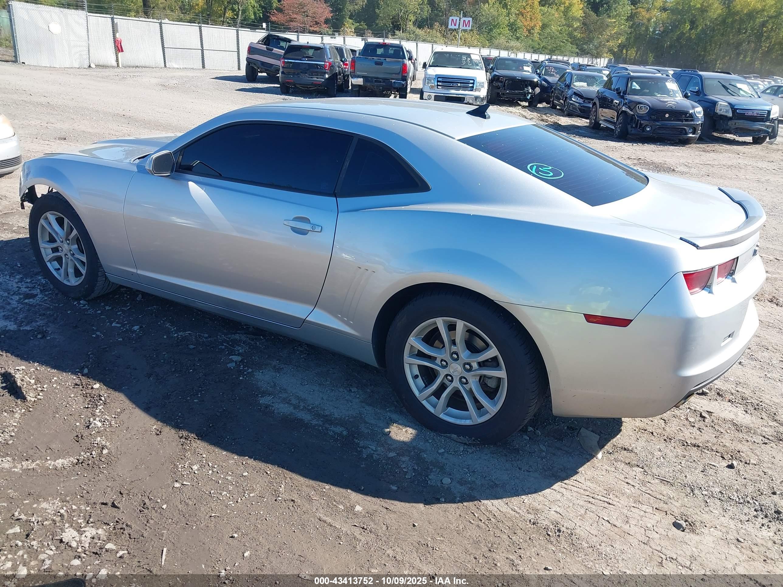 CHEVROLET CAMARO image 3