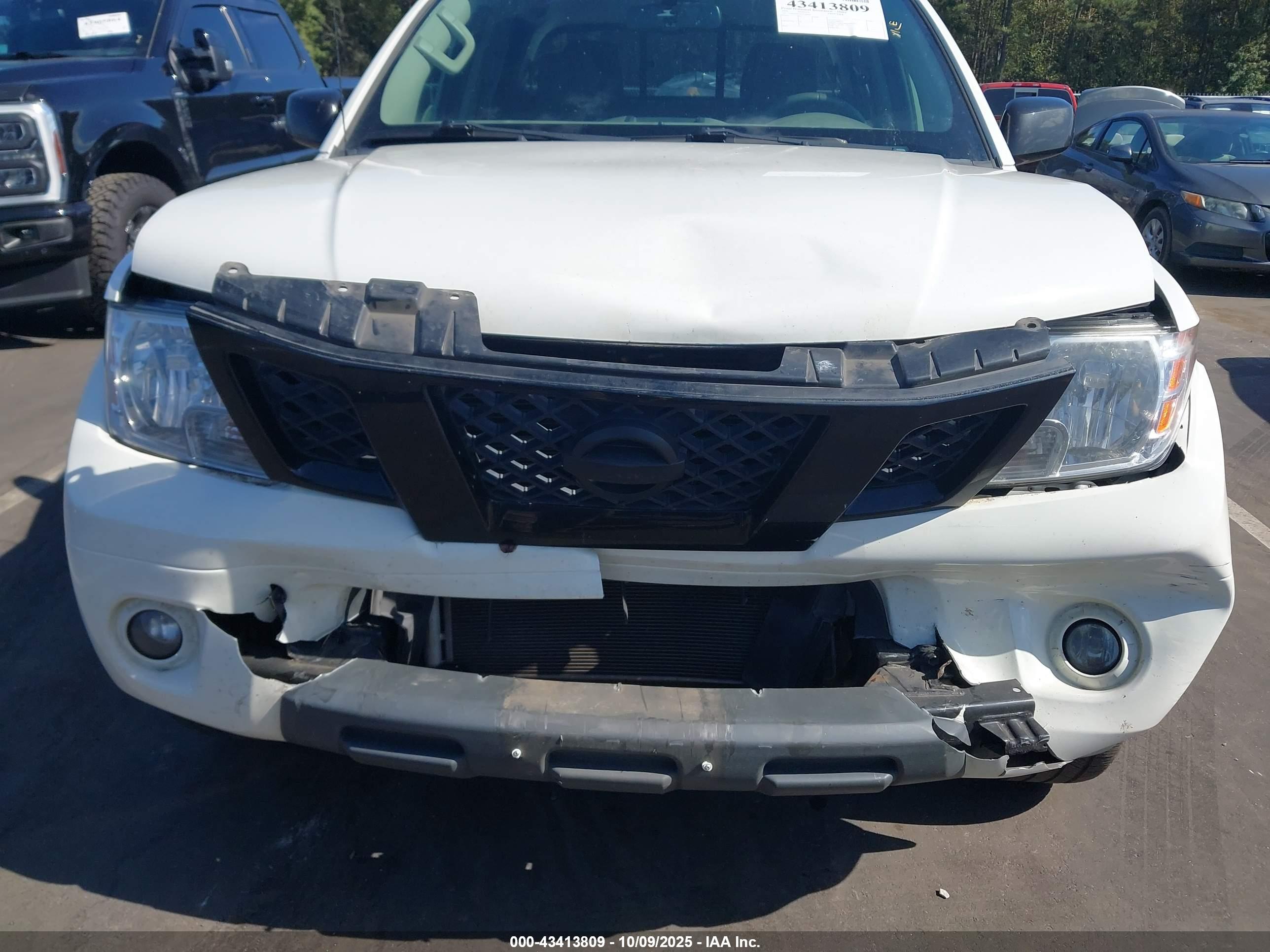 NISSAN FRONTIER image 6