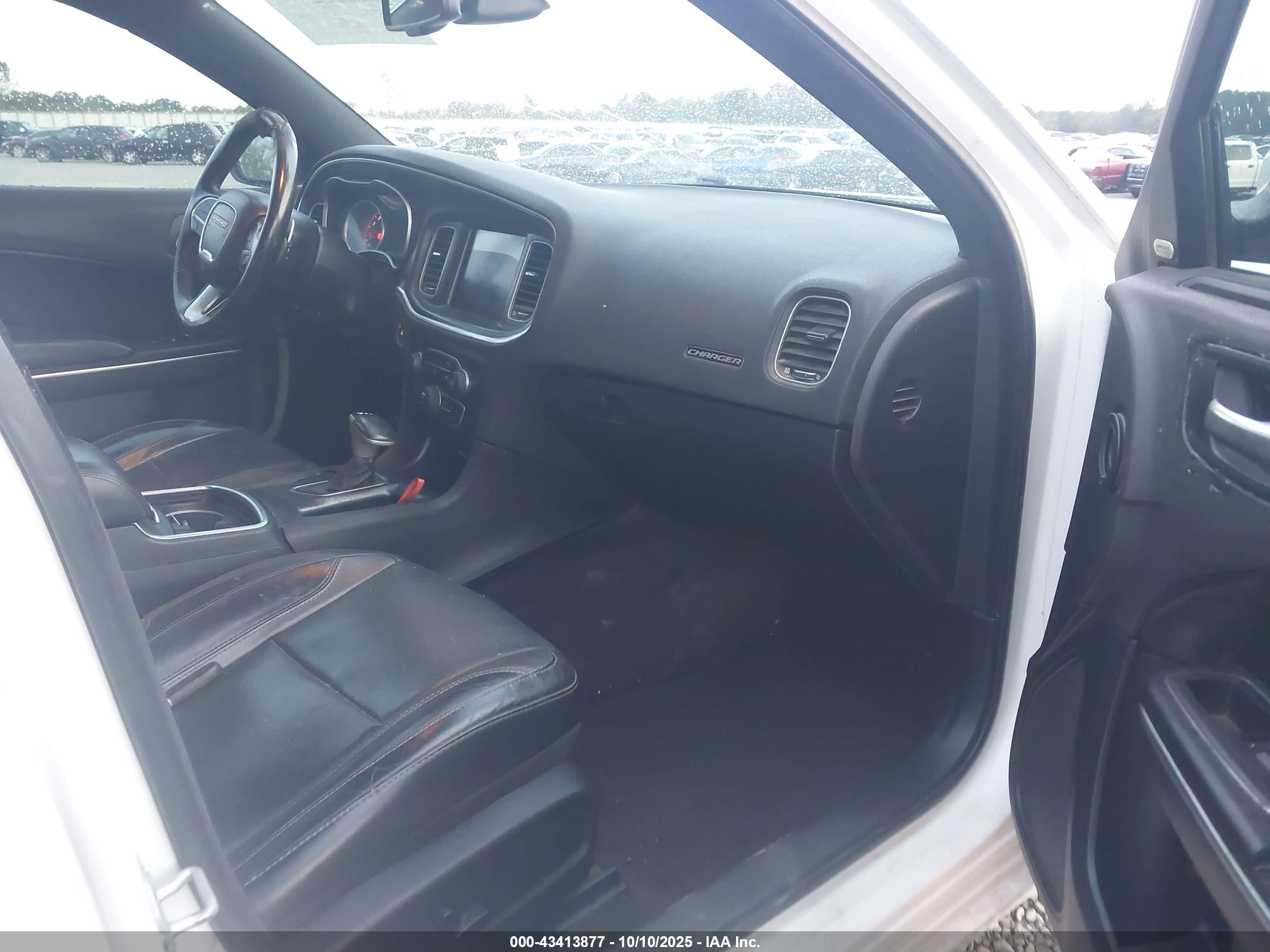 DODGE CHARGER image 5