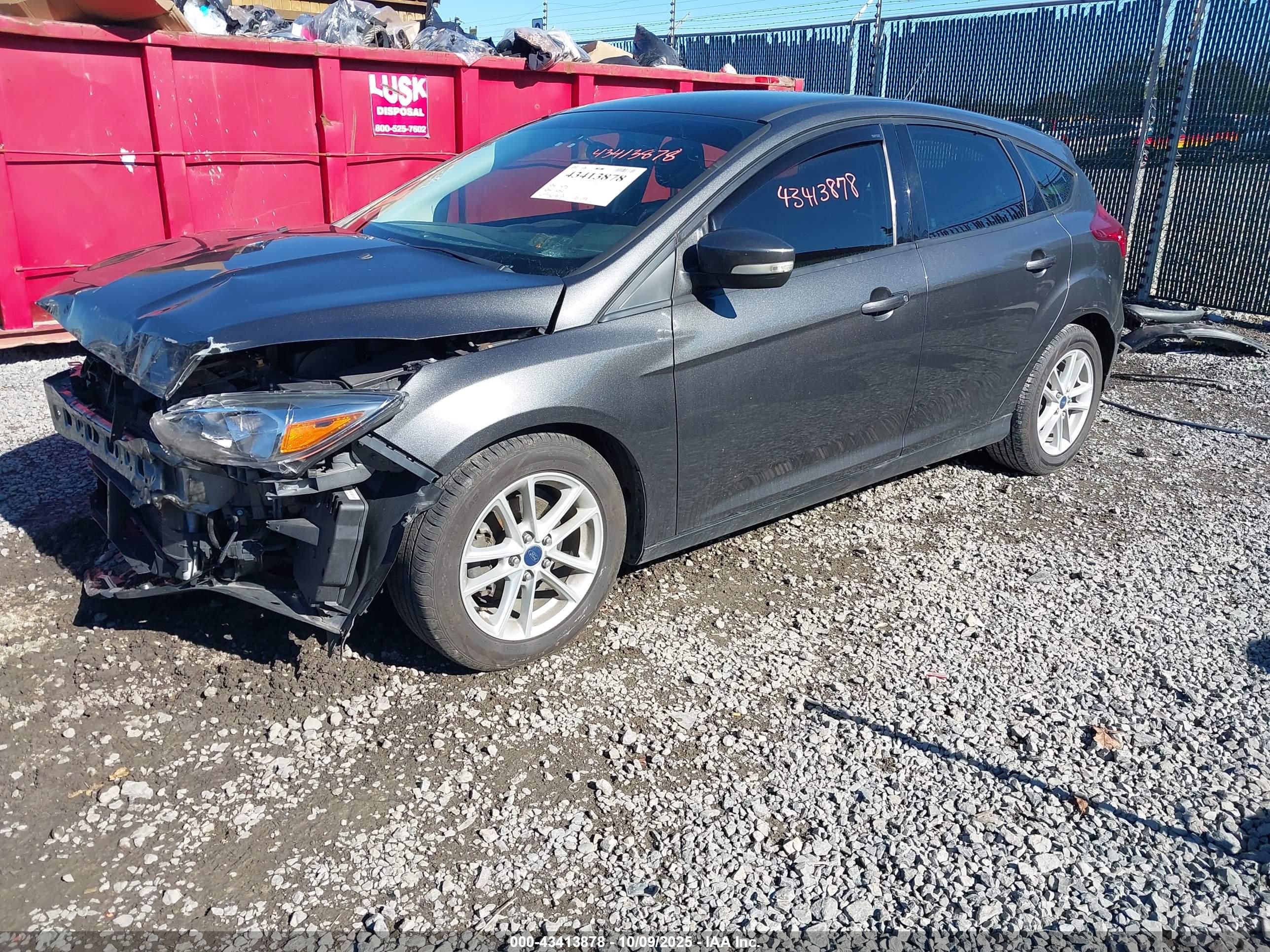 FORD FOCUS image 2