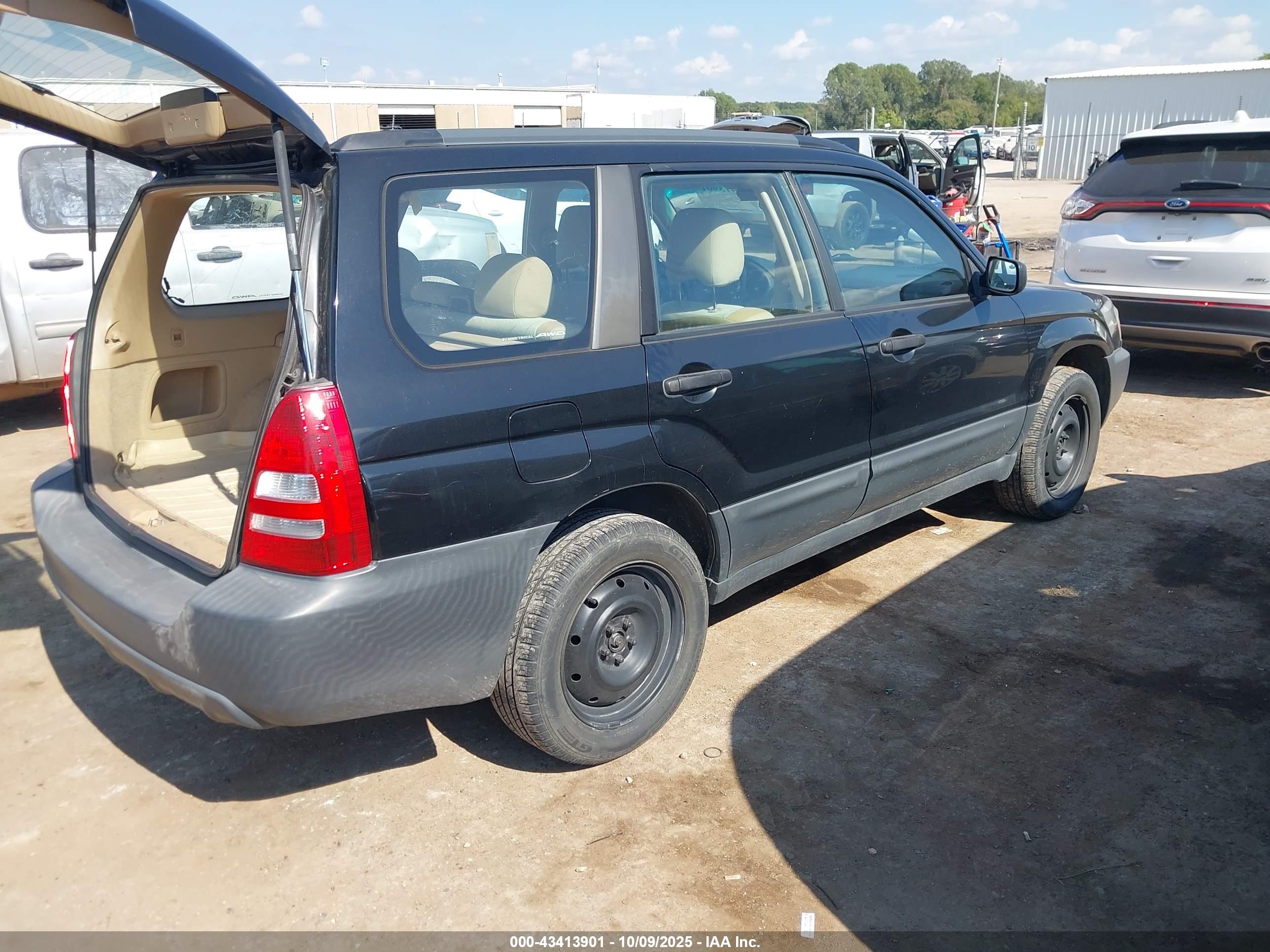 SUBARU FORESTER image 4