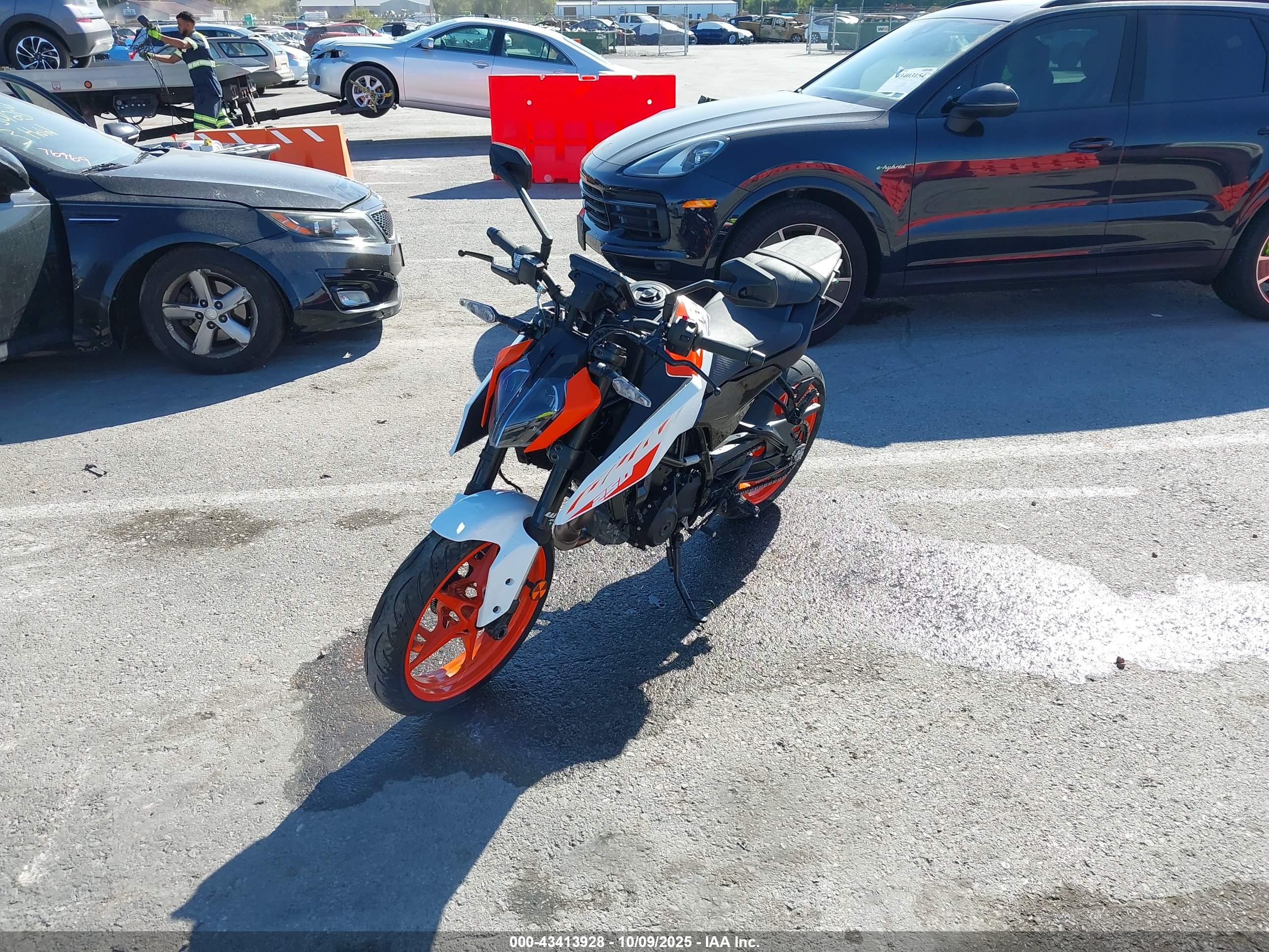 KTM DUKE image 2