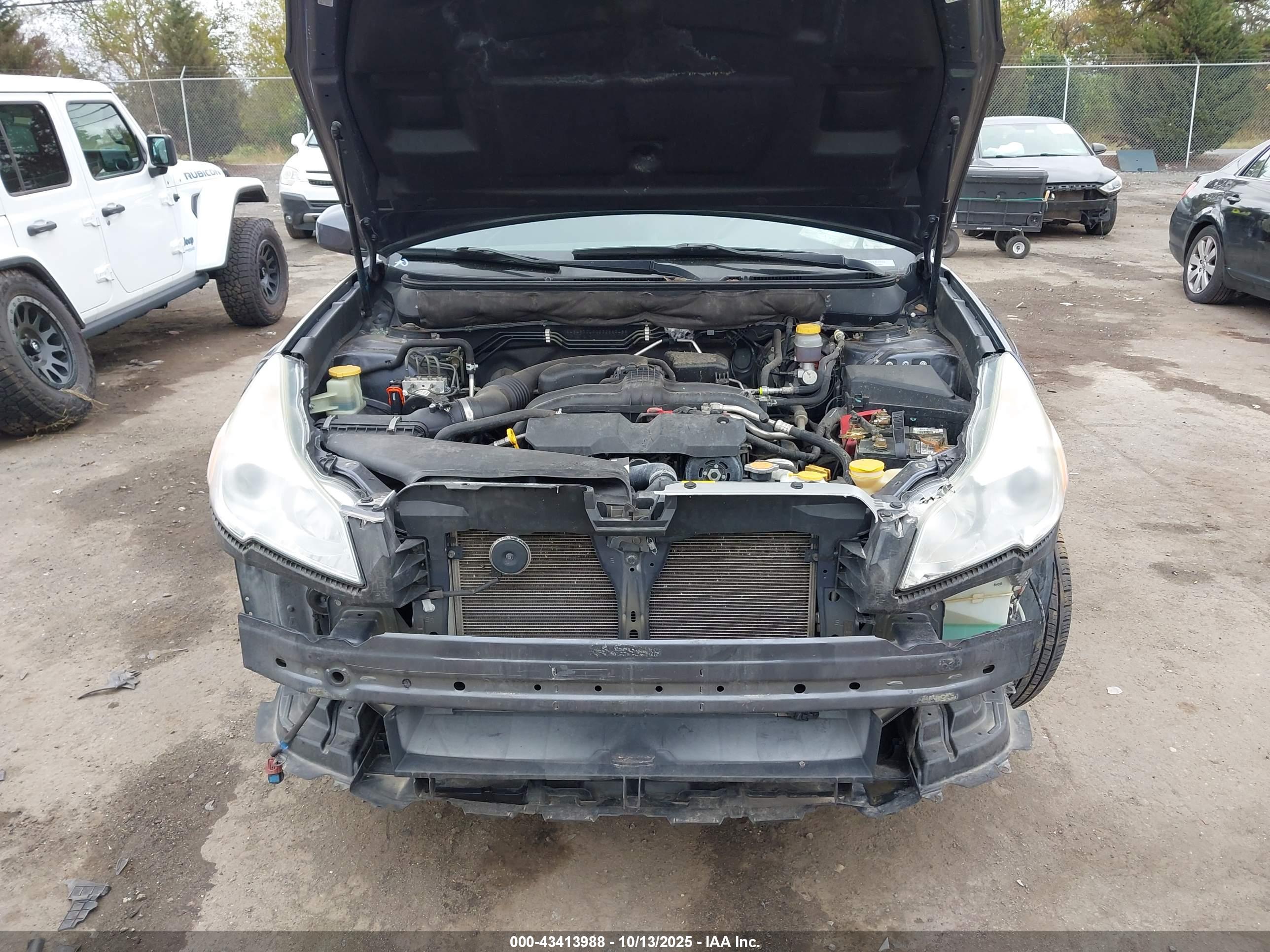 SUBARU OUTBACK image 6