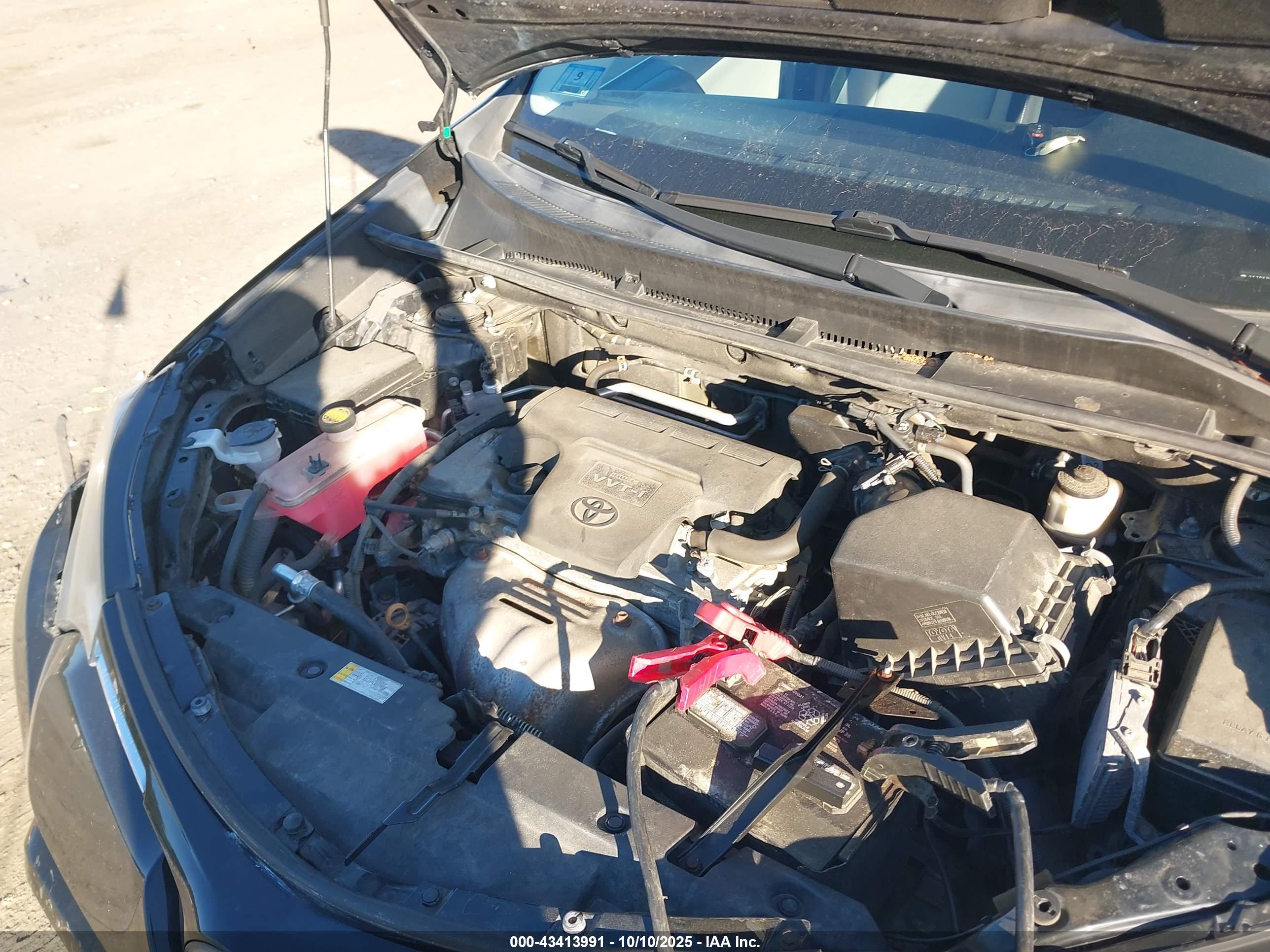 TOYOTA RAV4 image 10