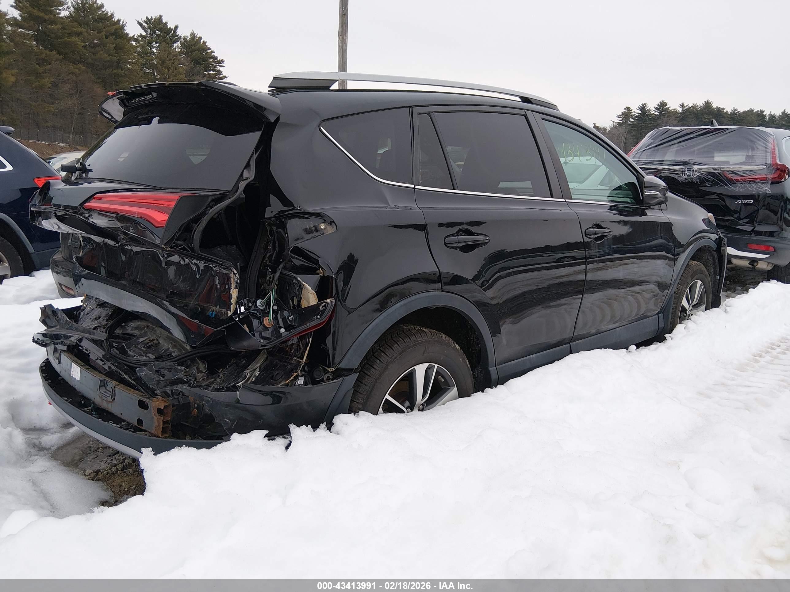 TOYOTA RAV4 image 4