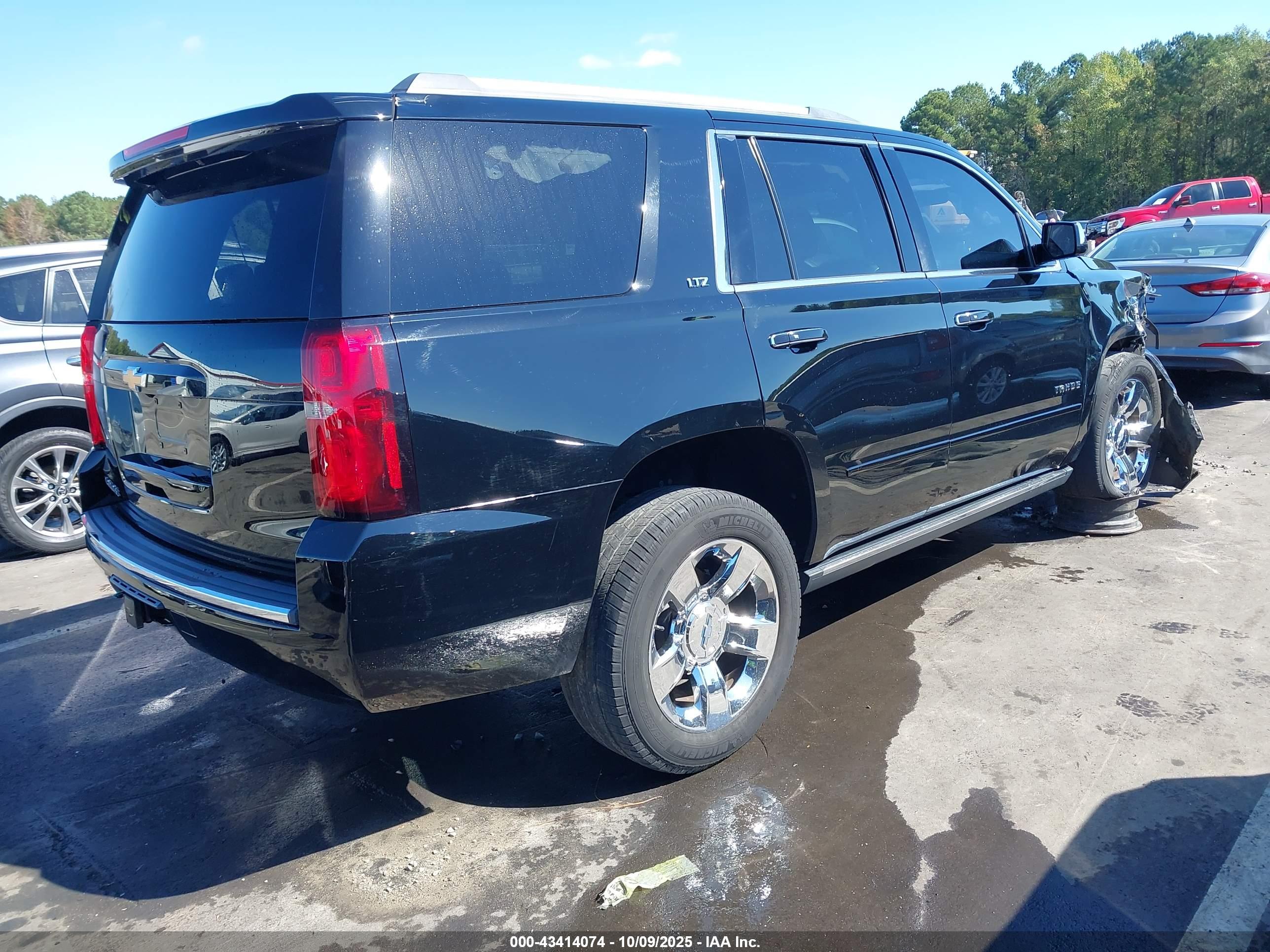 CHEVROLET TAHOE image 4