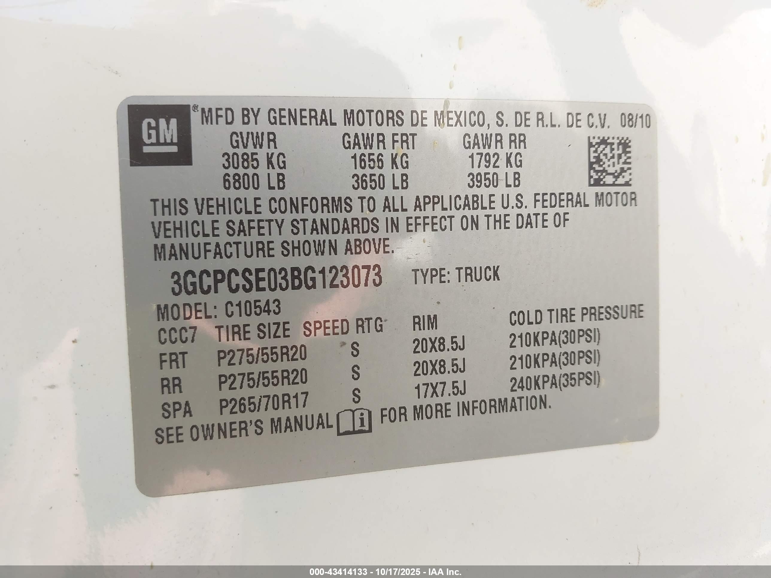 CHEVROLET SILVERADO image 9