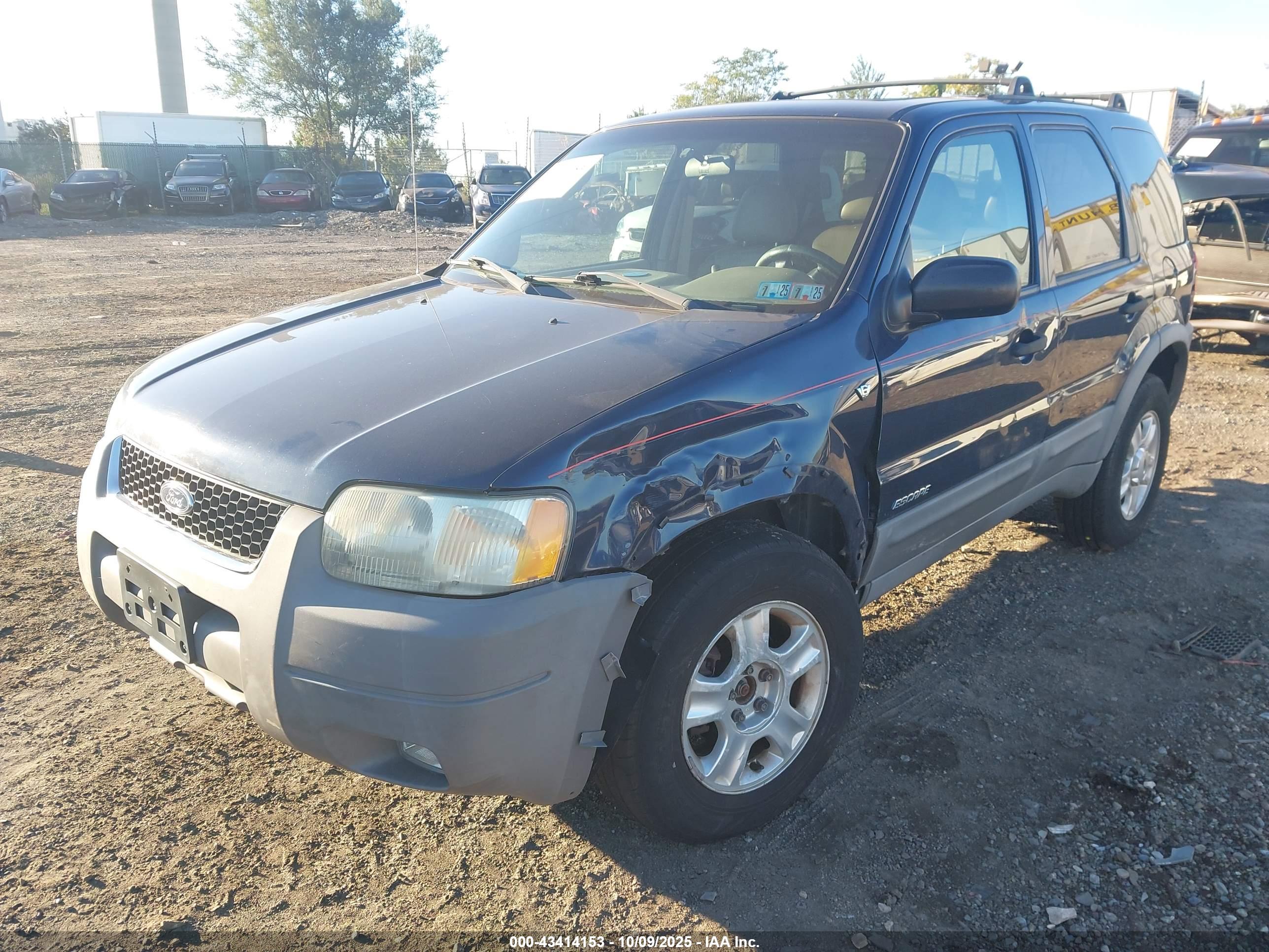 FORD ESCAPE image 2