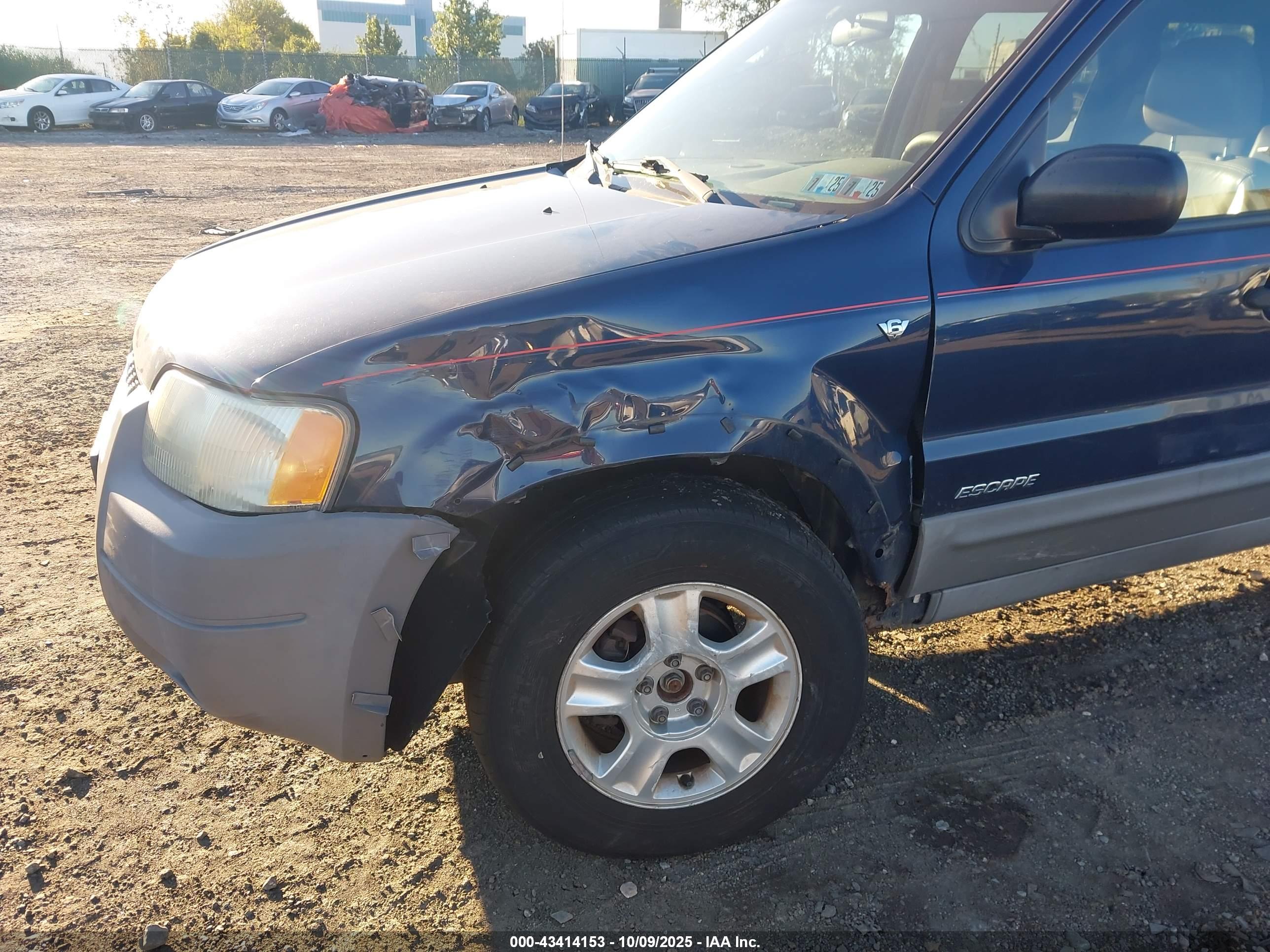 FORD ESCAPE image 6