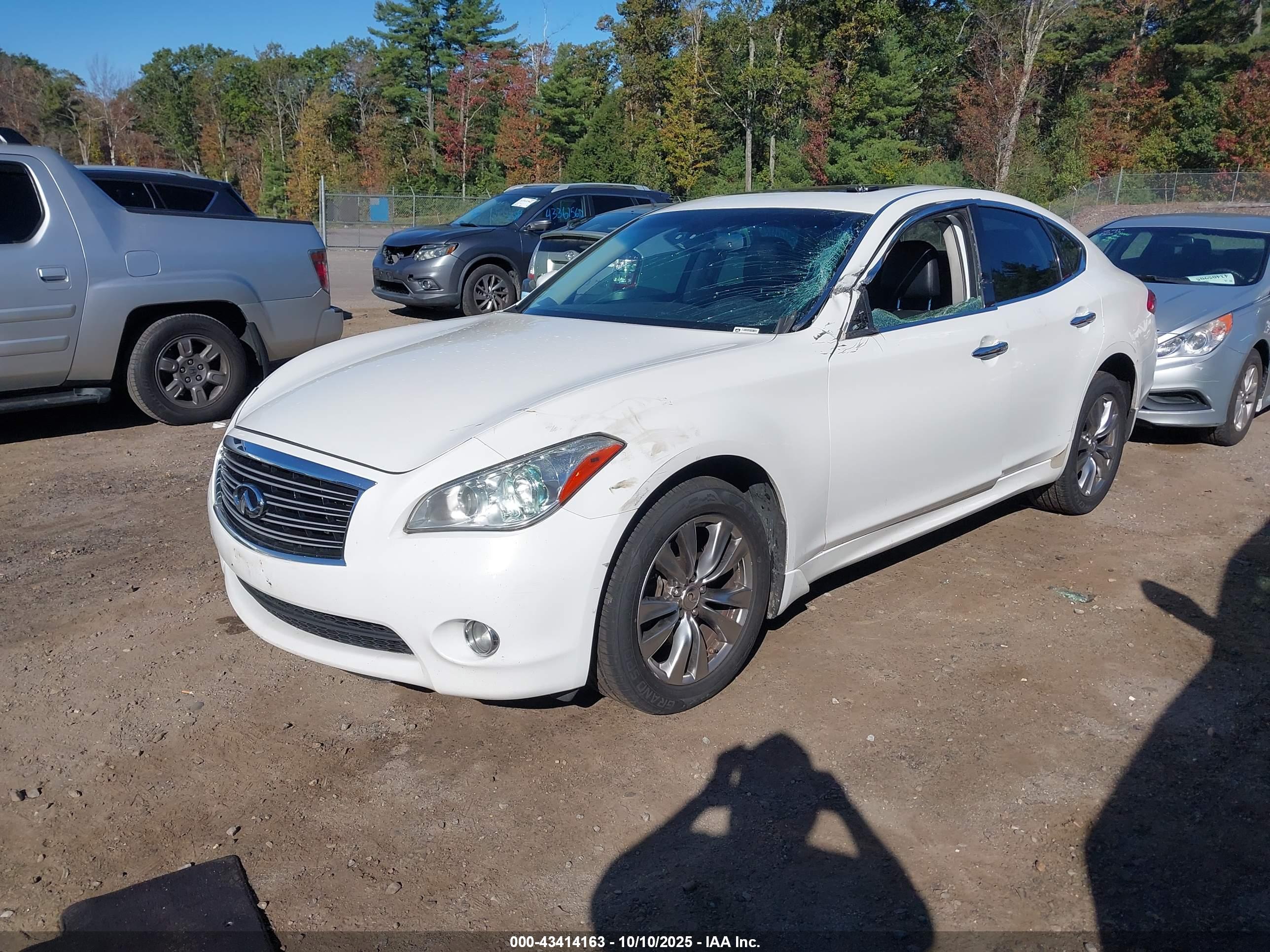 INFINITI M37X image 2