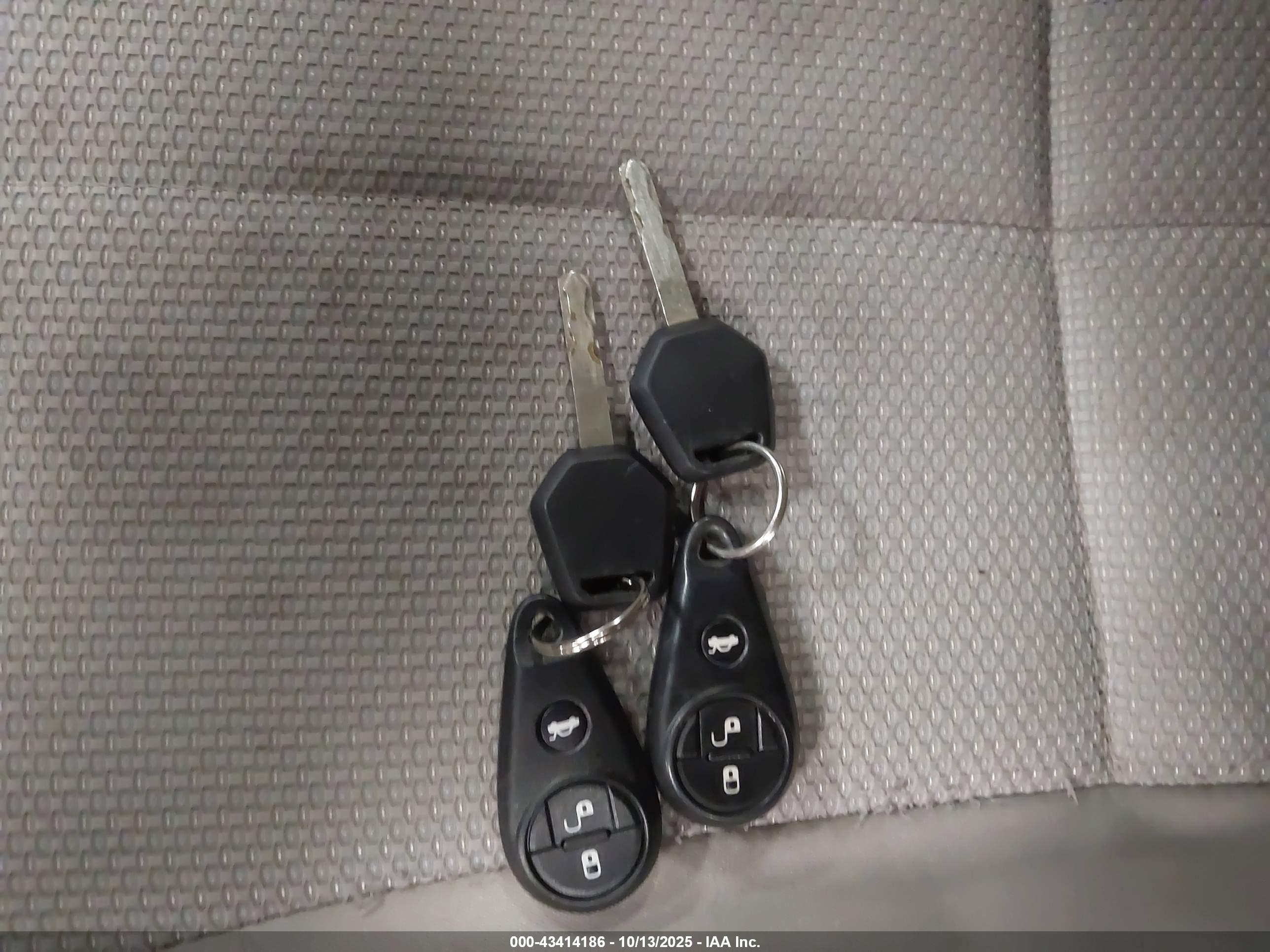 SUBARU FORESTER image 11