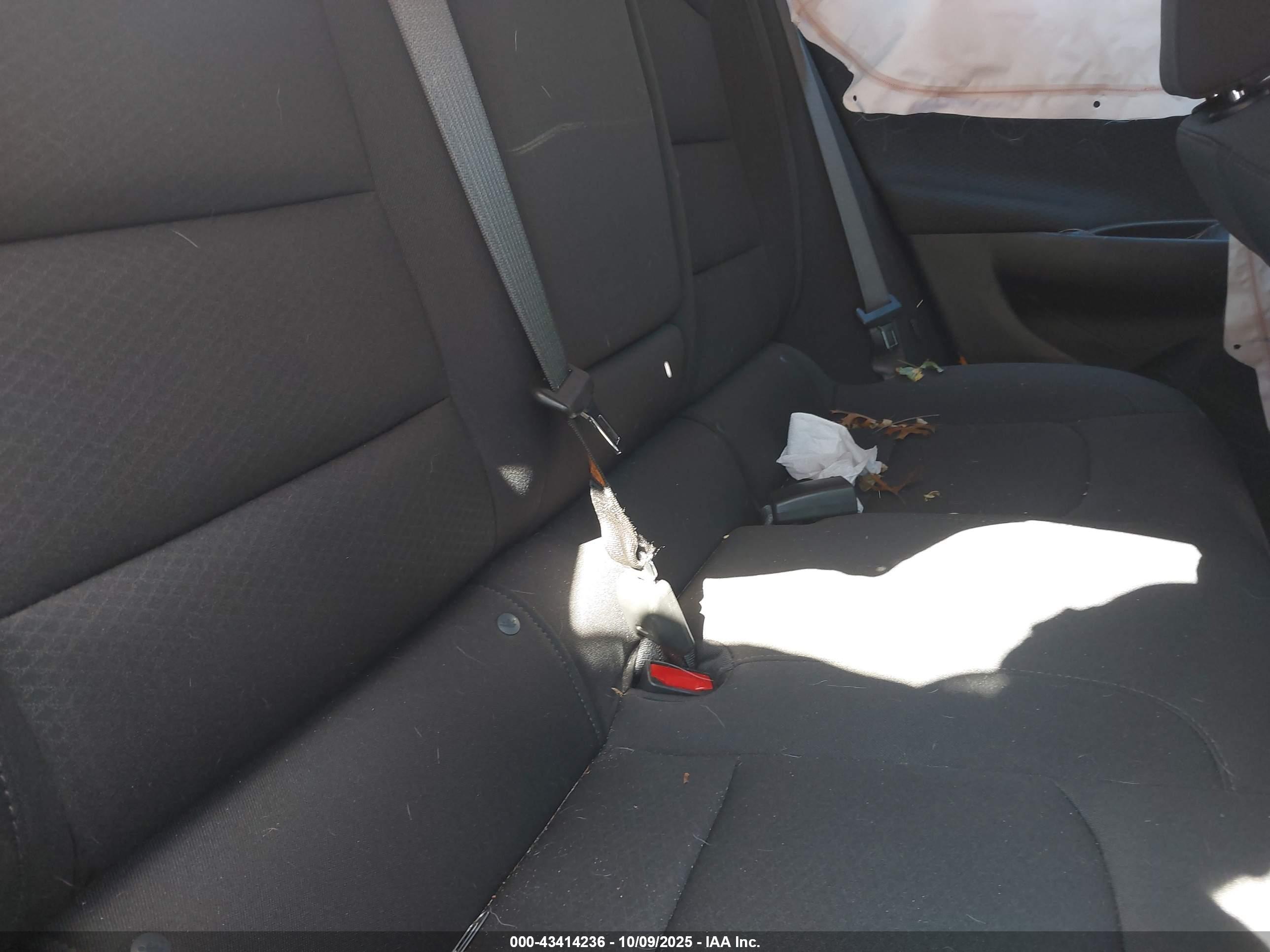 CHEVROLET MALIBU image 8