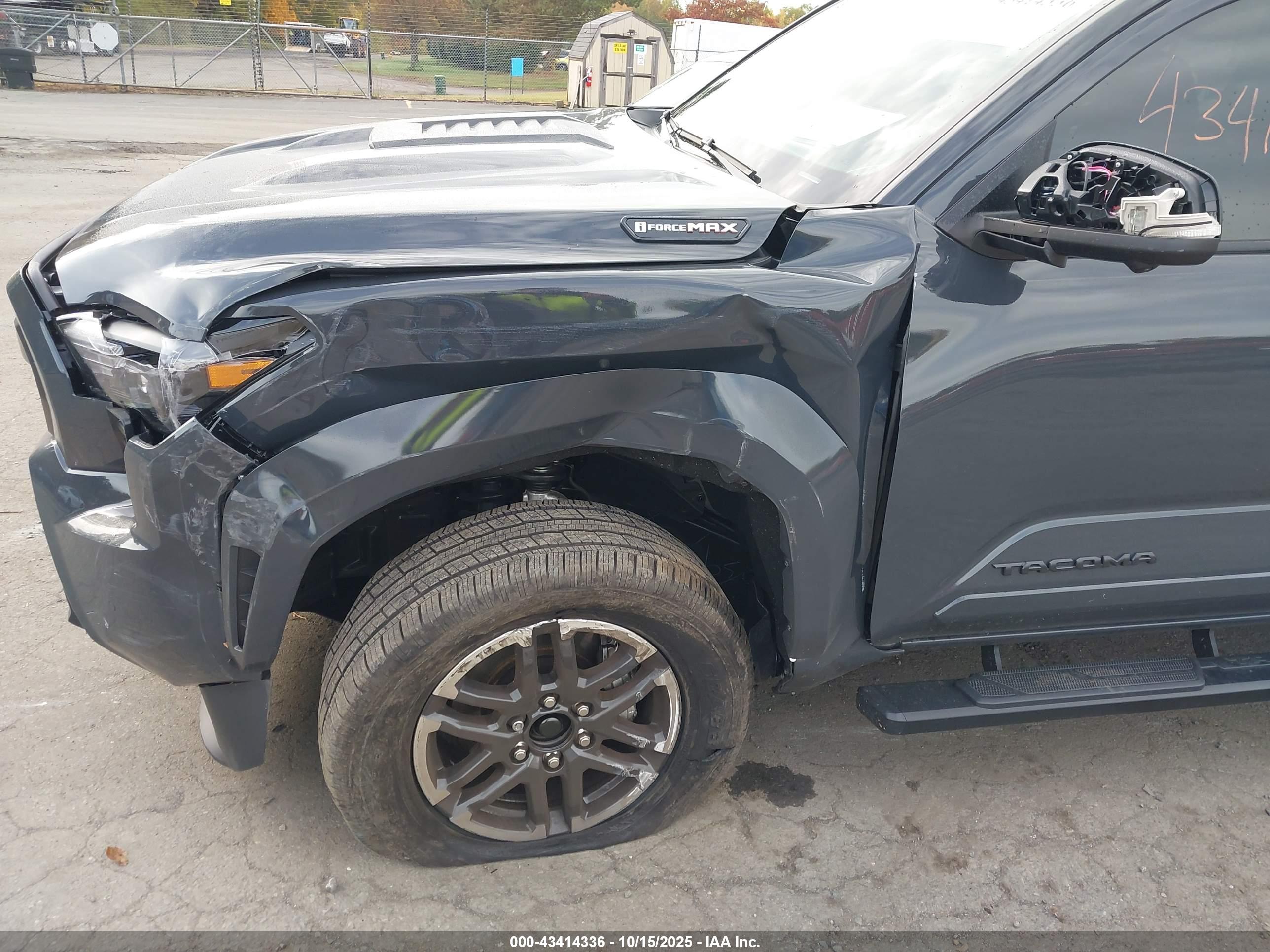 TOYOTA TACOMA image 6