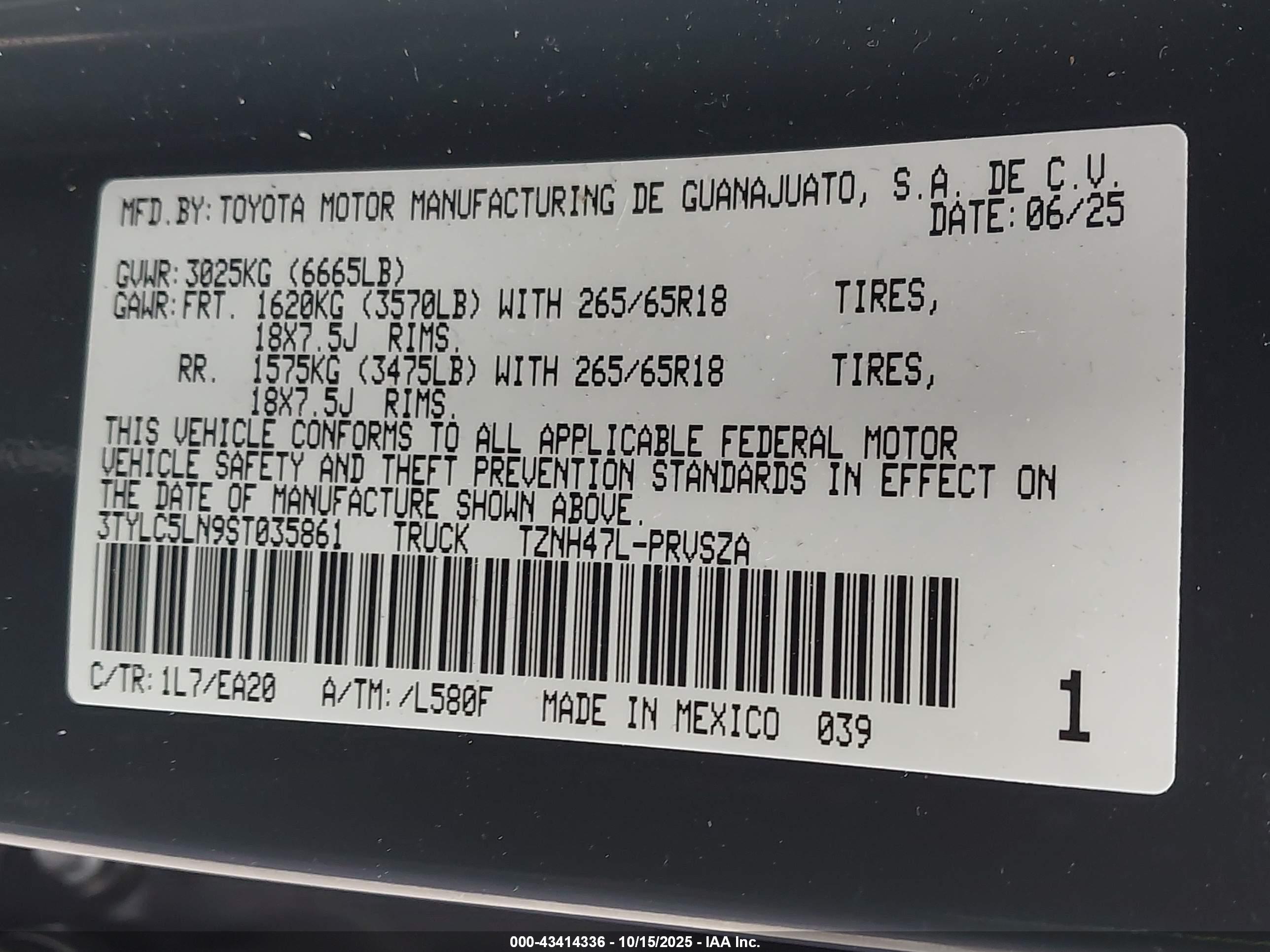TOYOTA TACOMA image 9