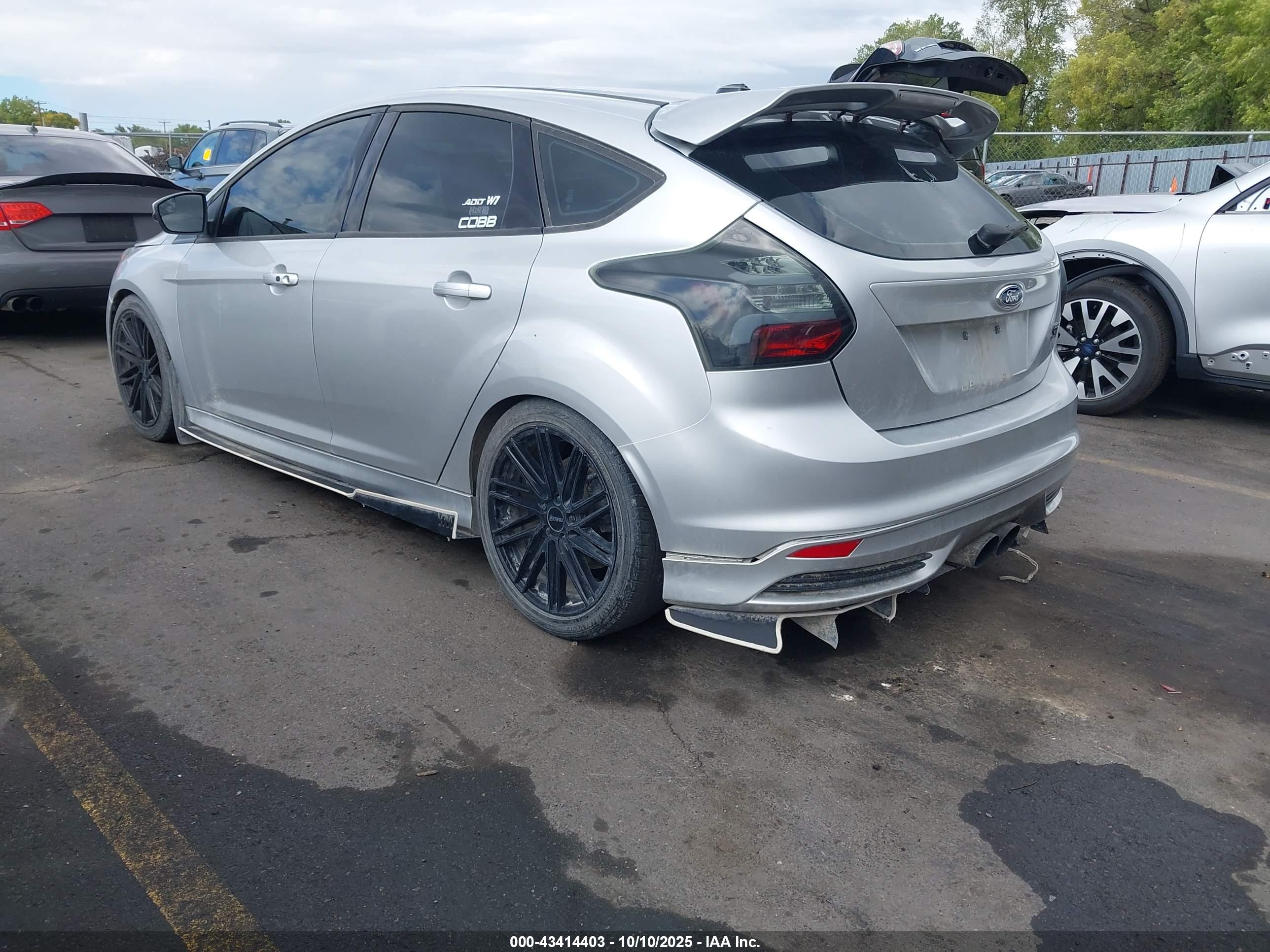 FORD FOCUS image 3