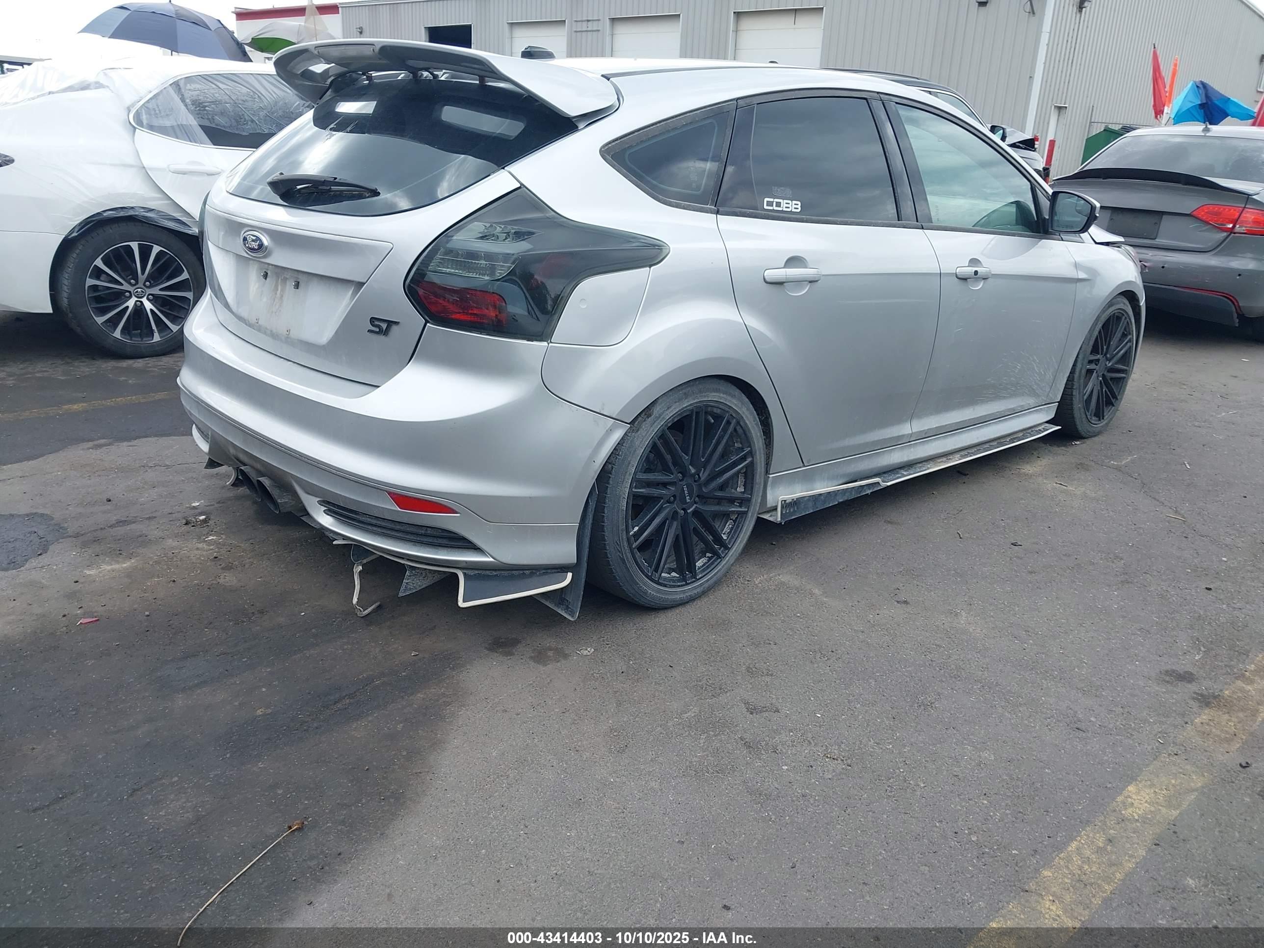 FORD FOCUS image 4